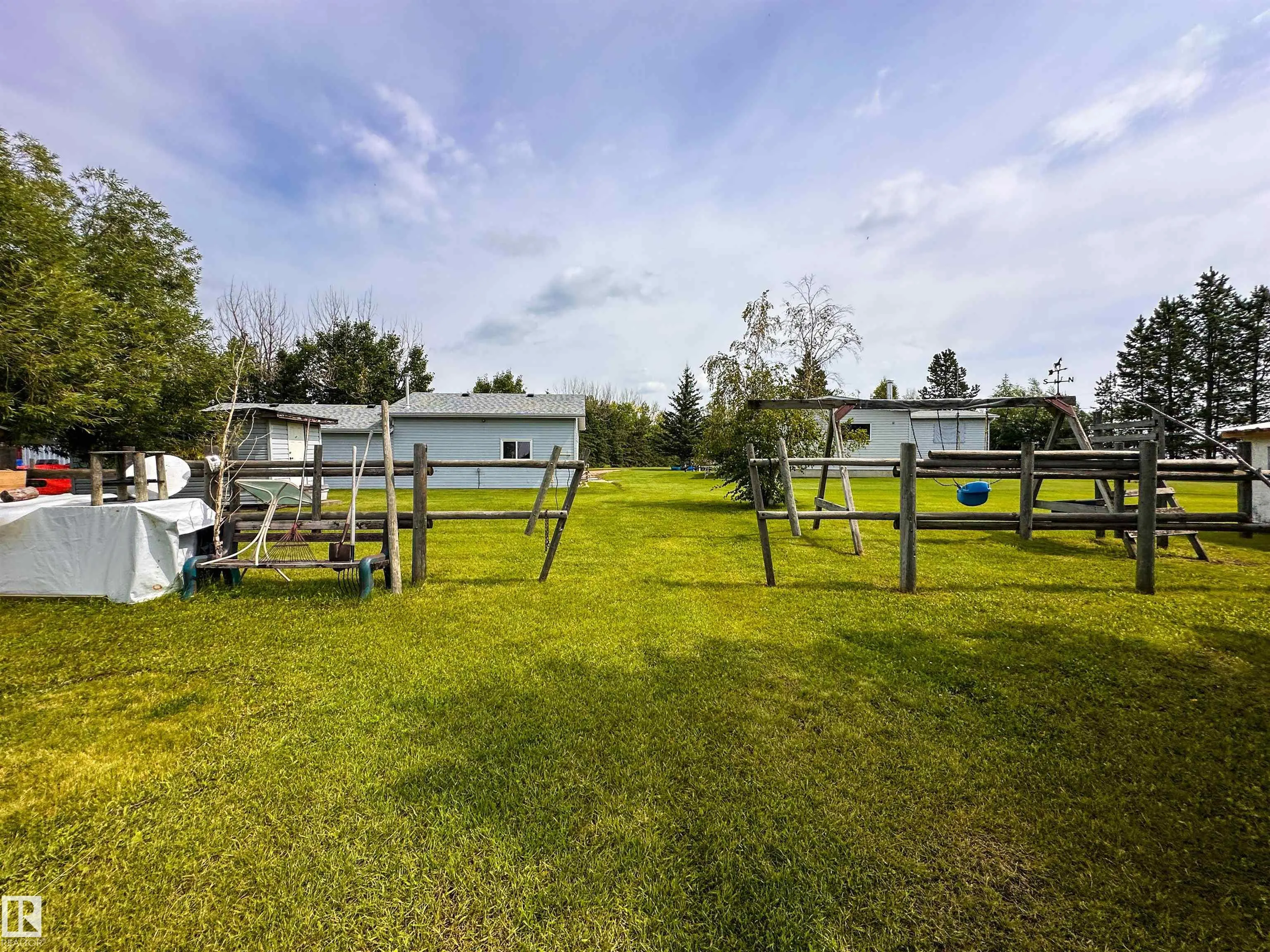 55302 RGE ROAD 261