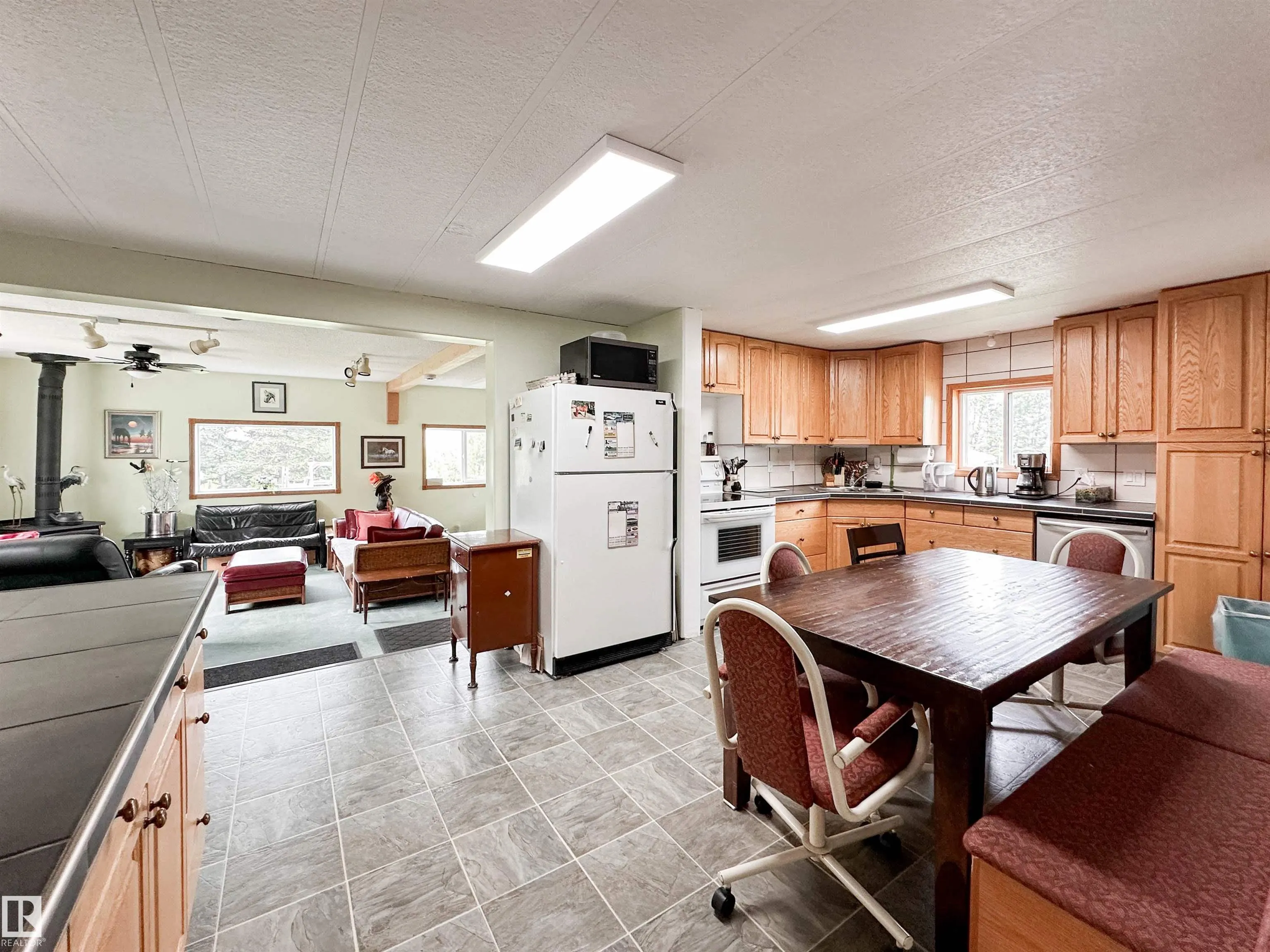 55302 RGE ROAD 261
