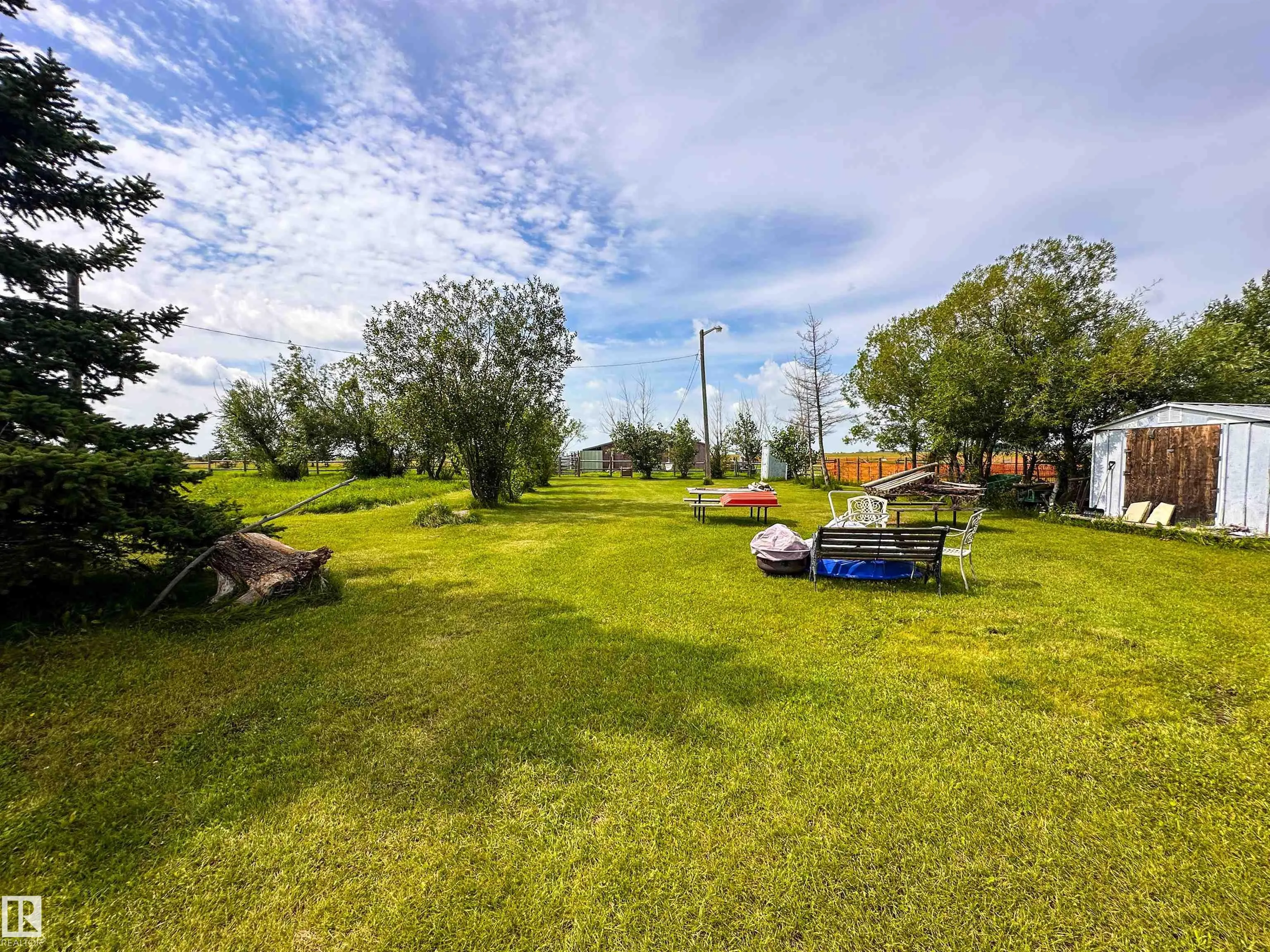 55302 RGE ROAD 261