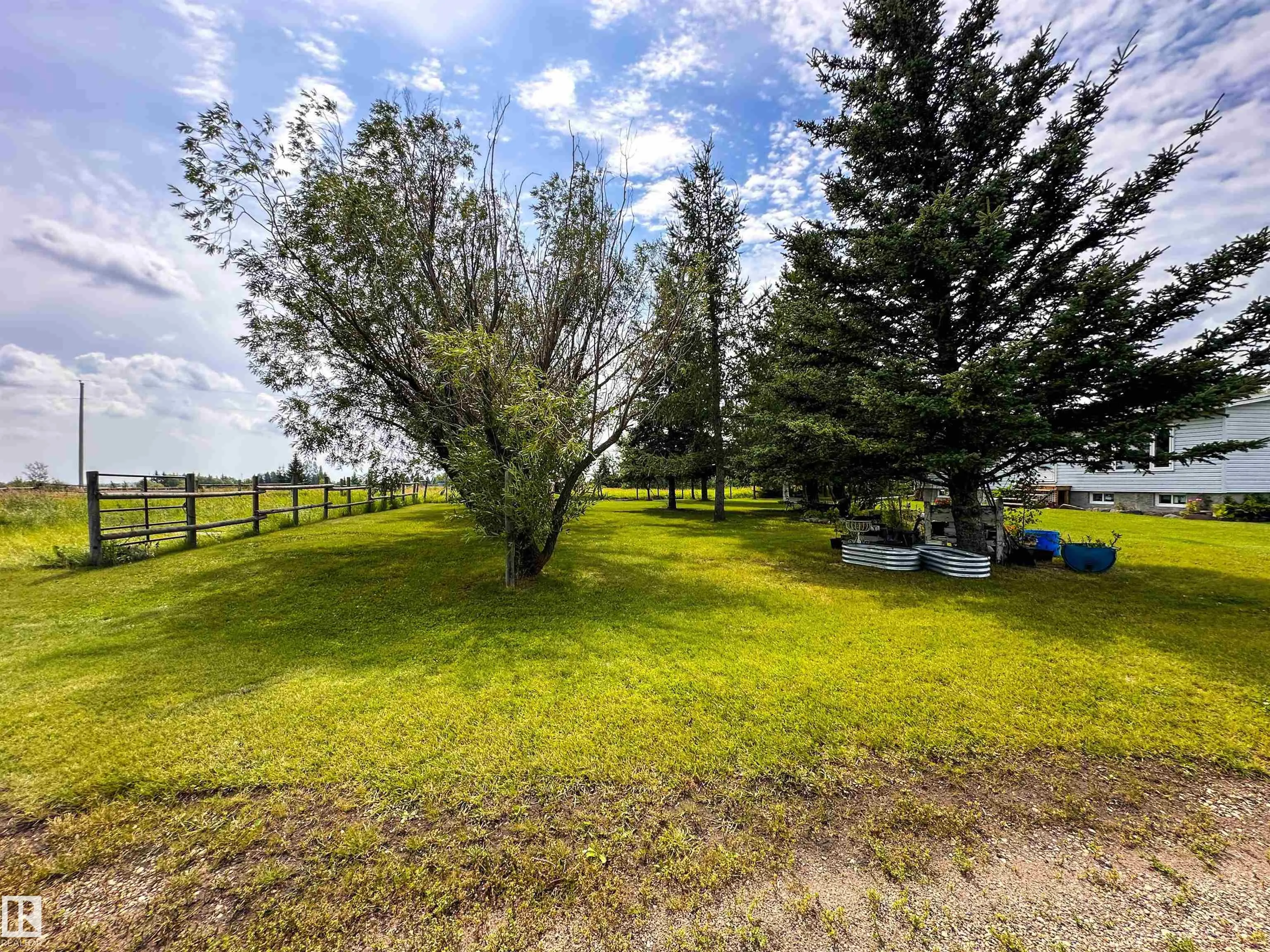 55302 RGE ROAD 261