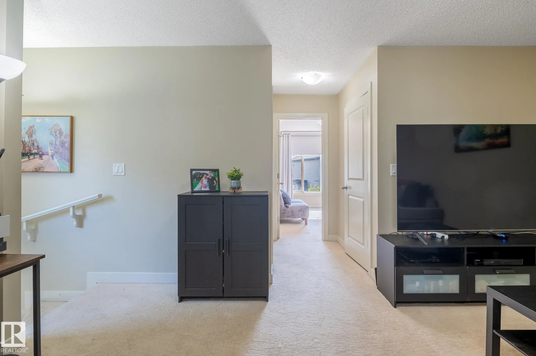 1747 HAMMOND Crescent