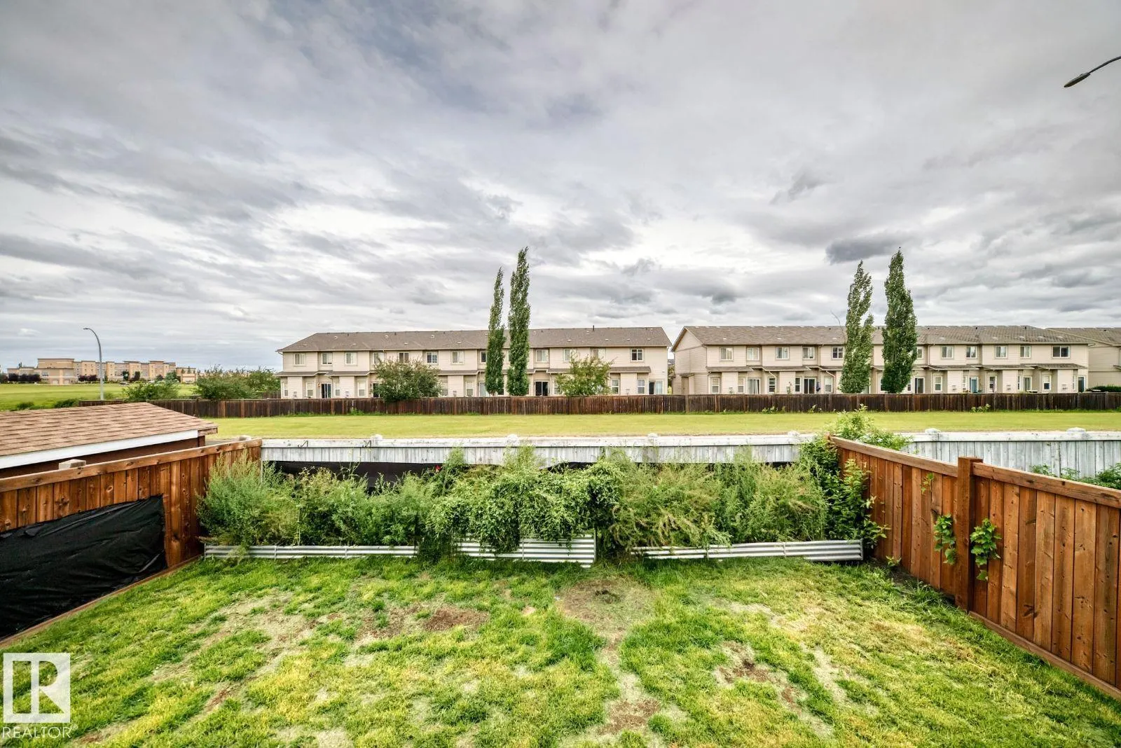 217 SILVERSTONE Crescent