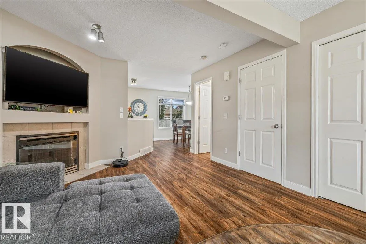 4744 TERWILLEGAR Common