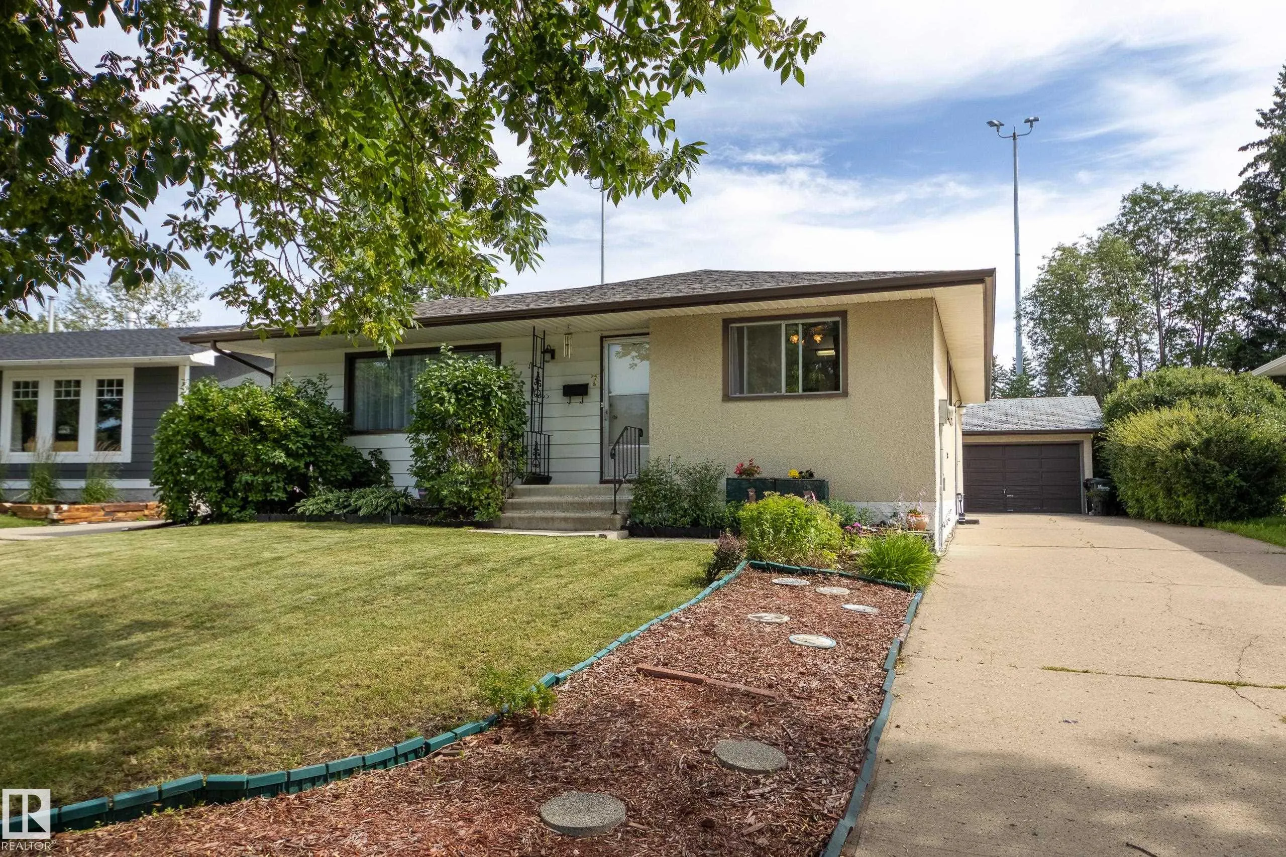 7 STRATHCONA Place