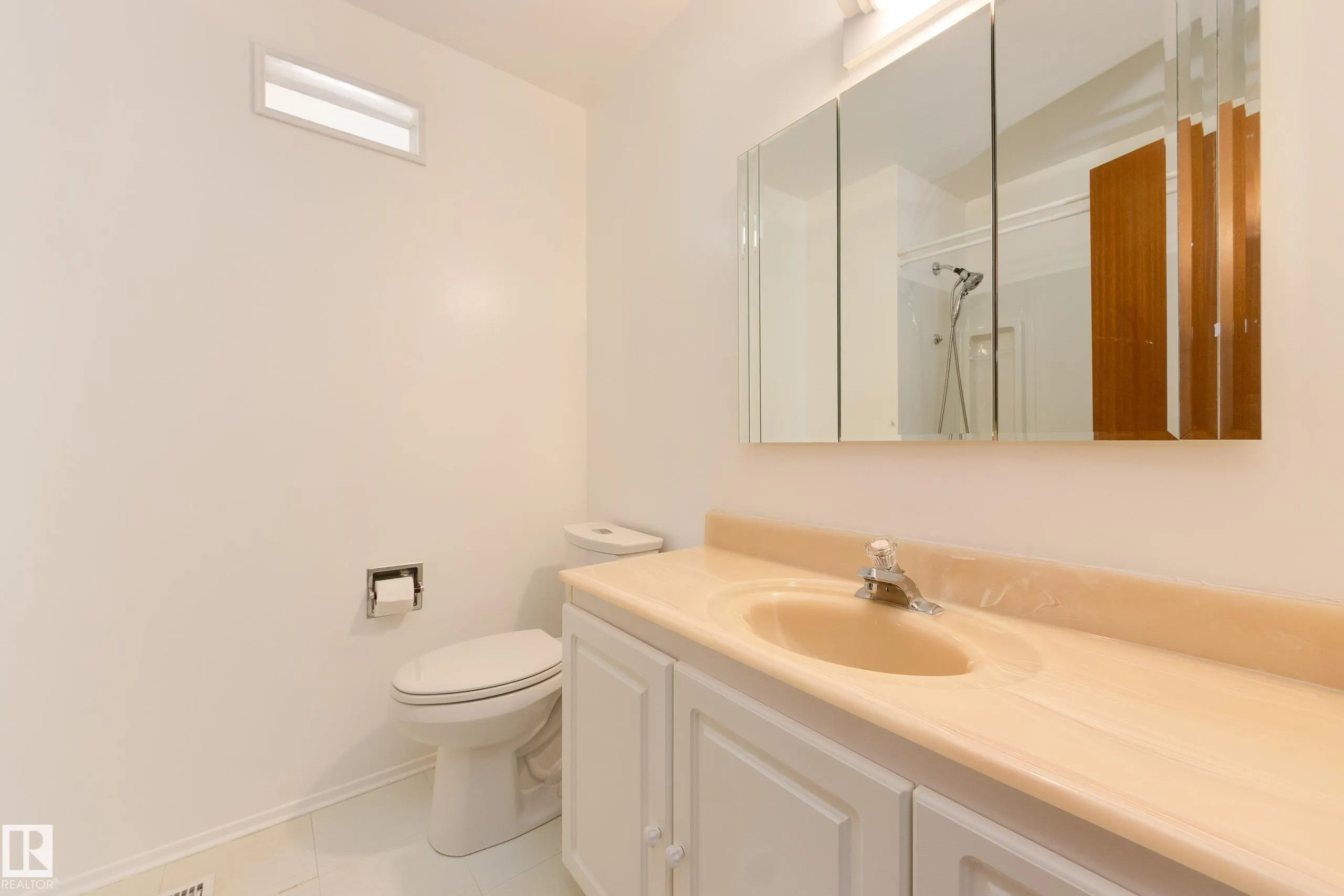 7 STRATHCONA Place