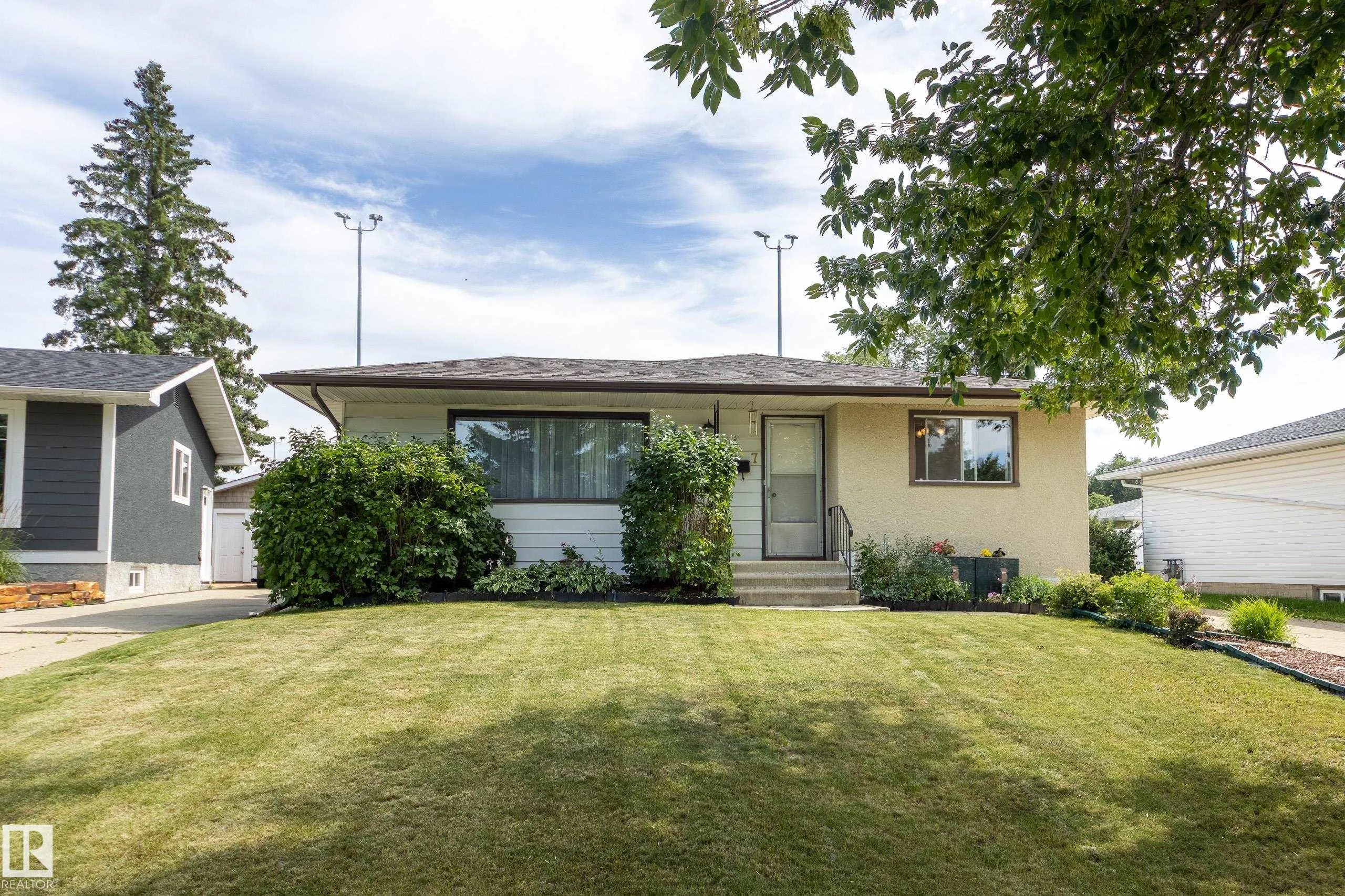 7 STRATHCONA Place
