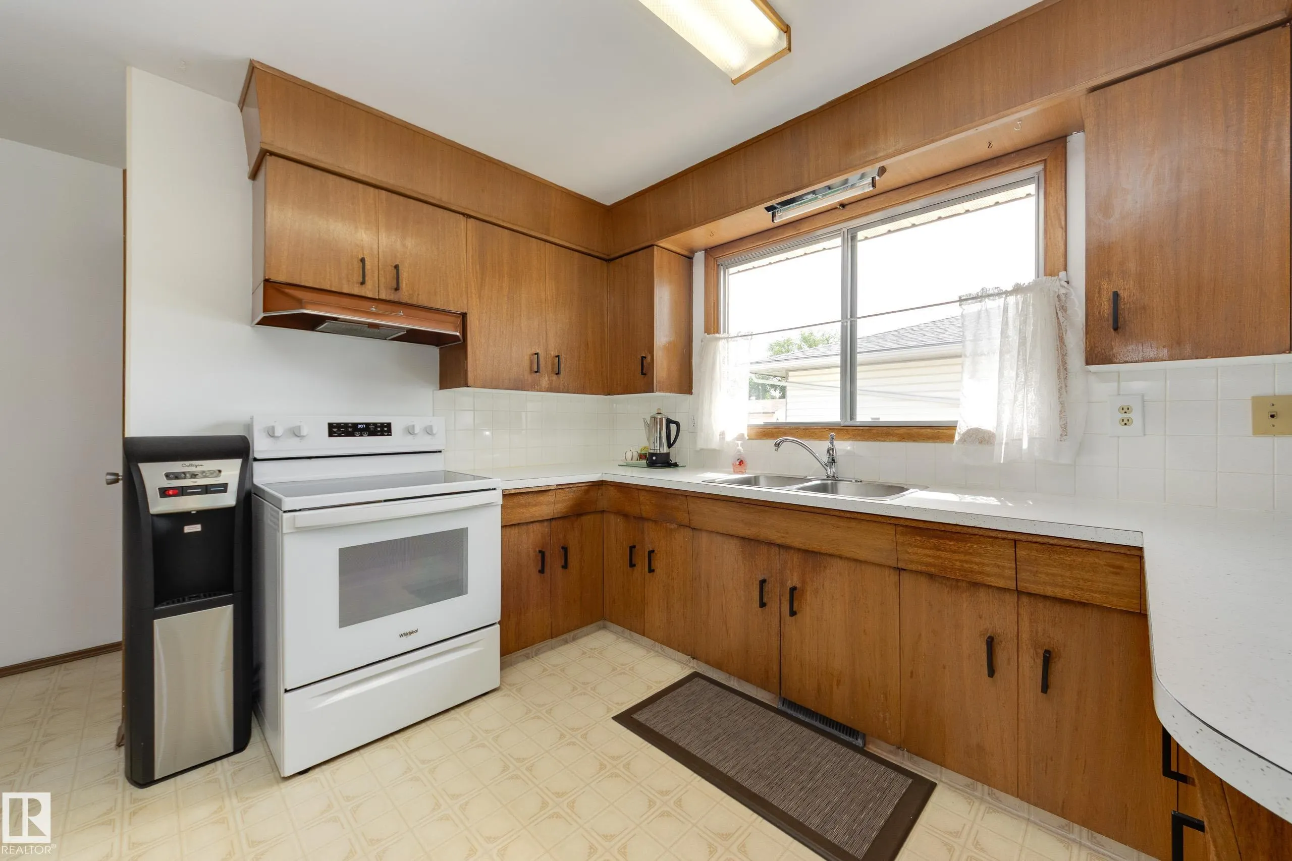7 STRATHCONA Place