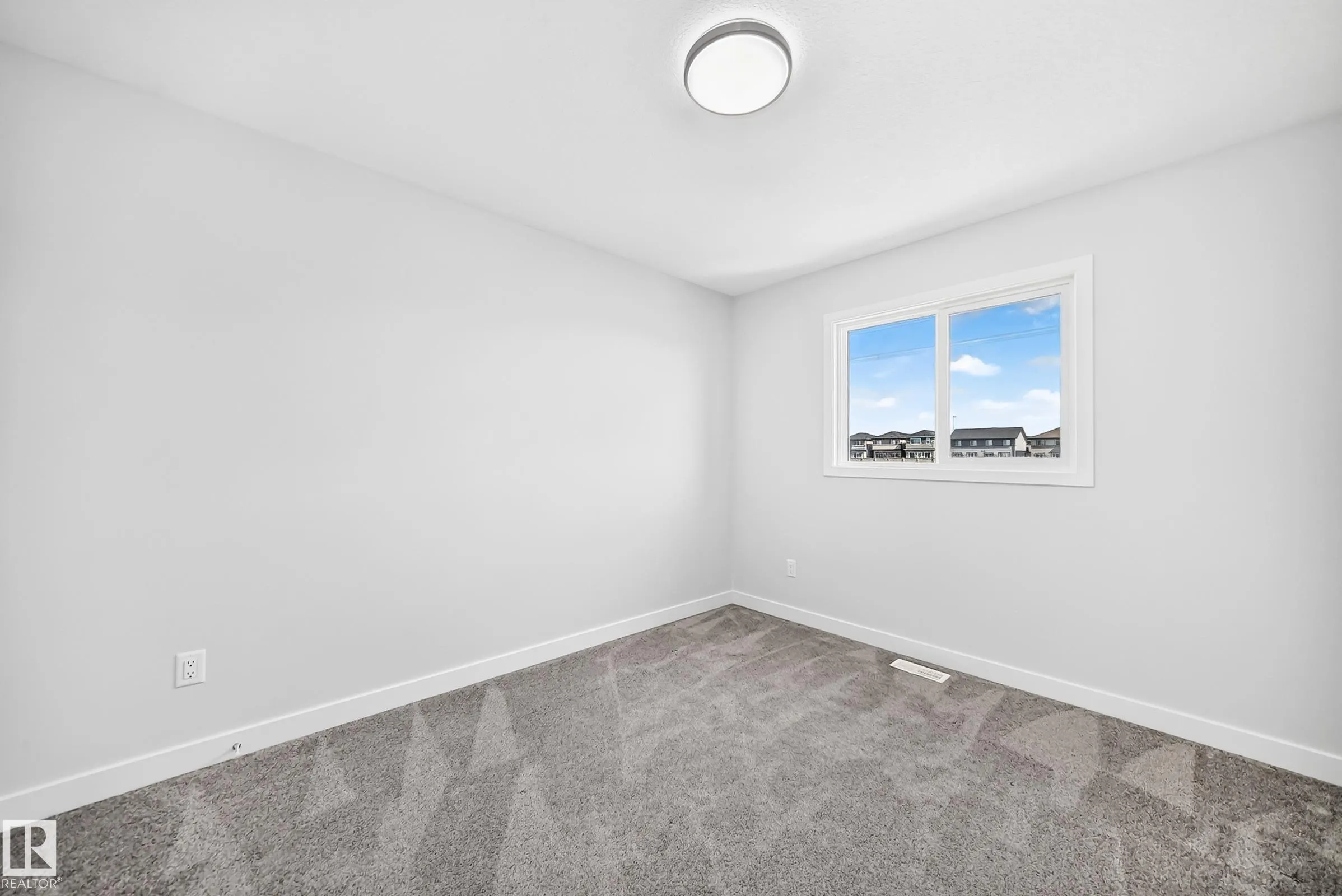 8823 CARSON Way