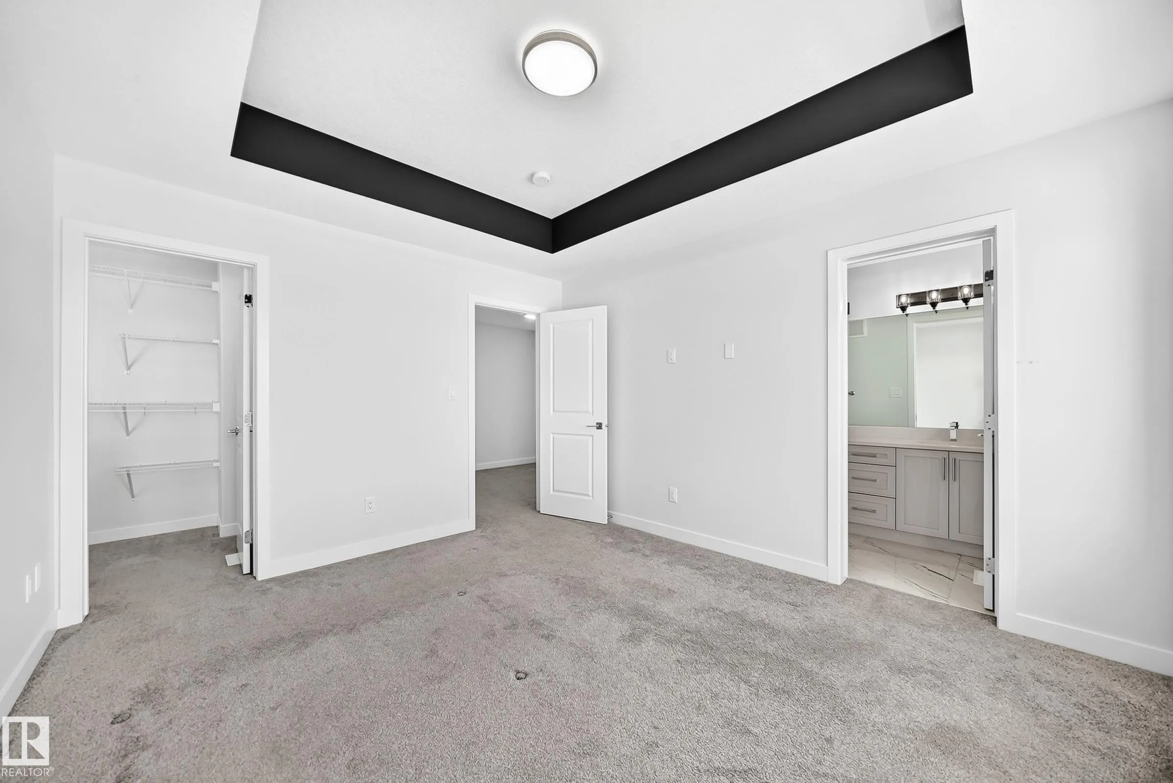 8823 CARSON Way