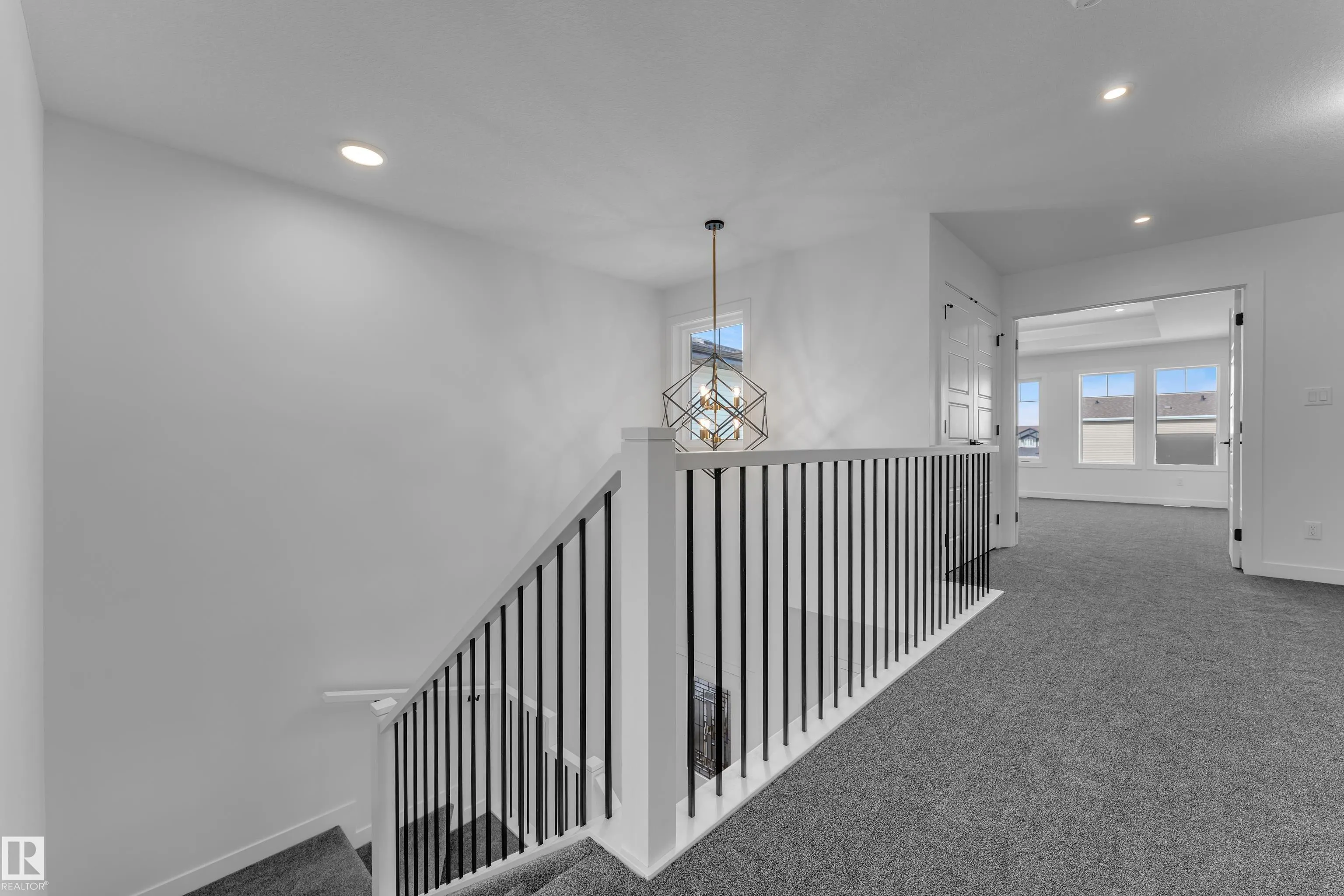 10709 98 Street