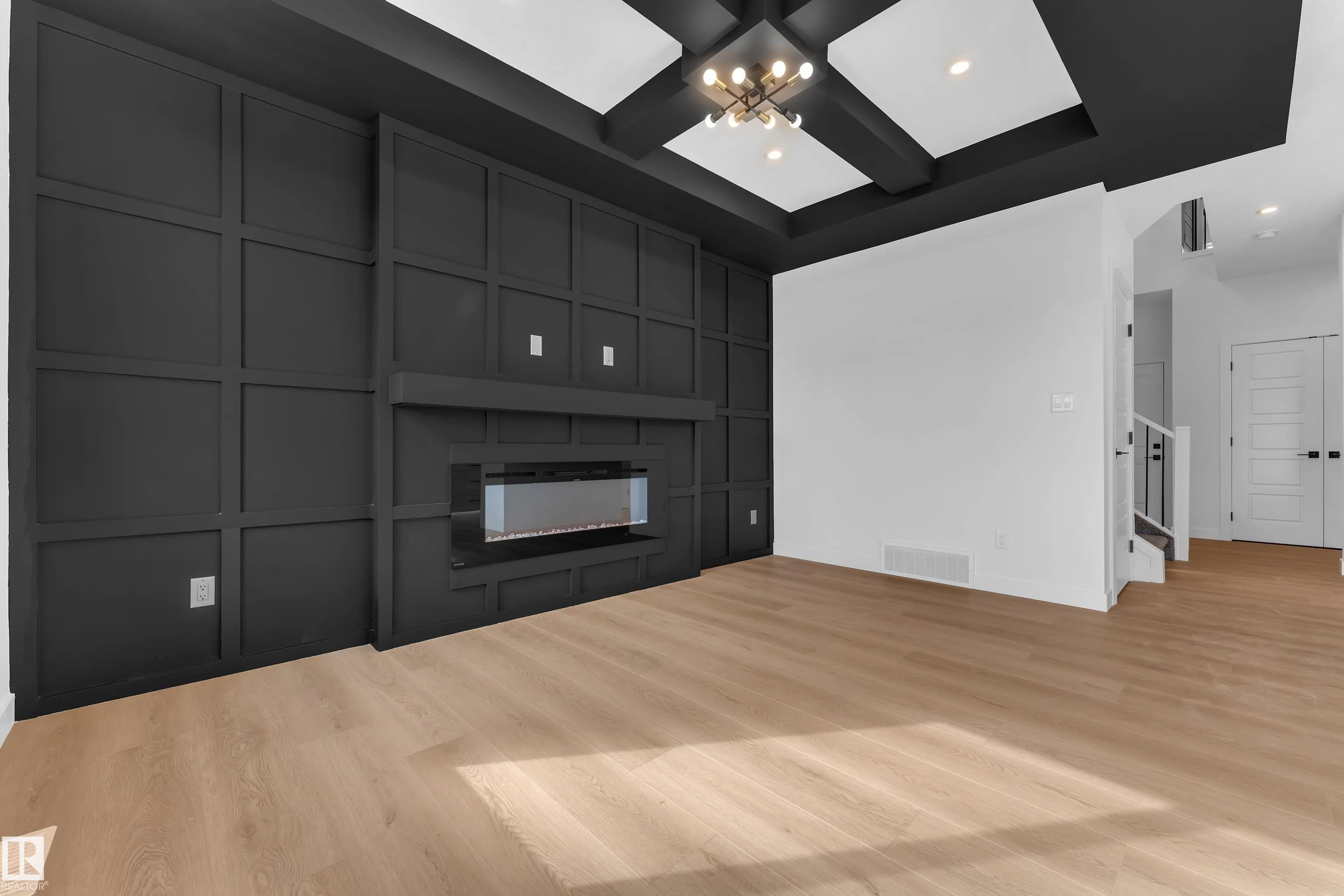 10709 98 Street