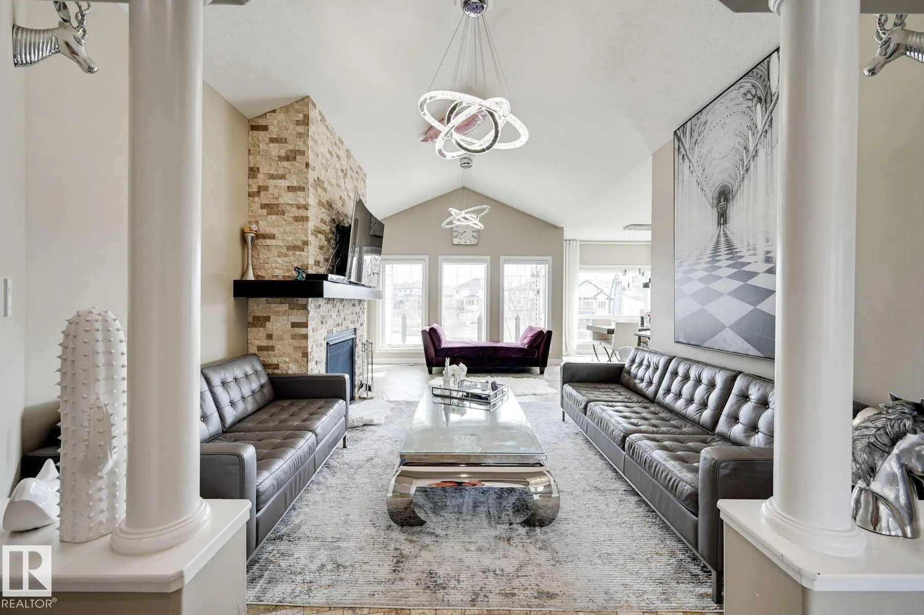 876 HODGINS Road