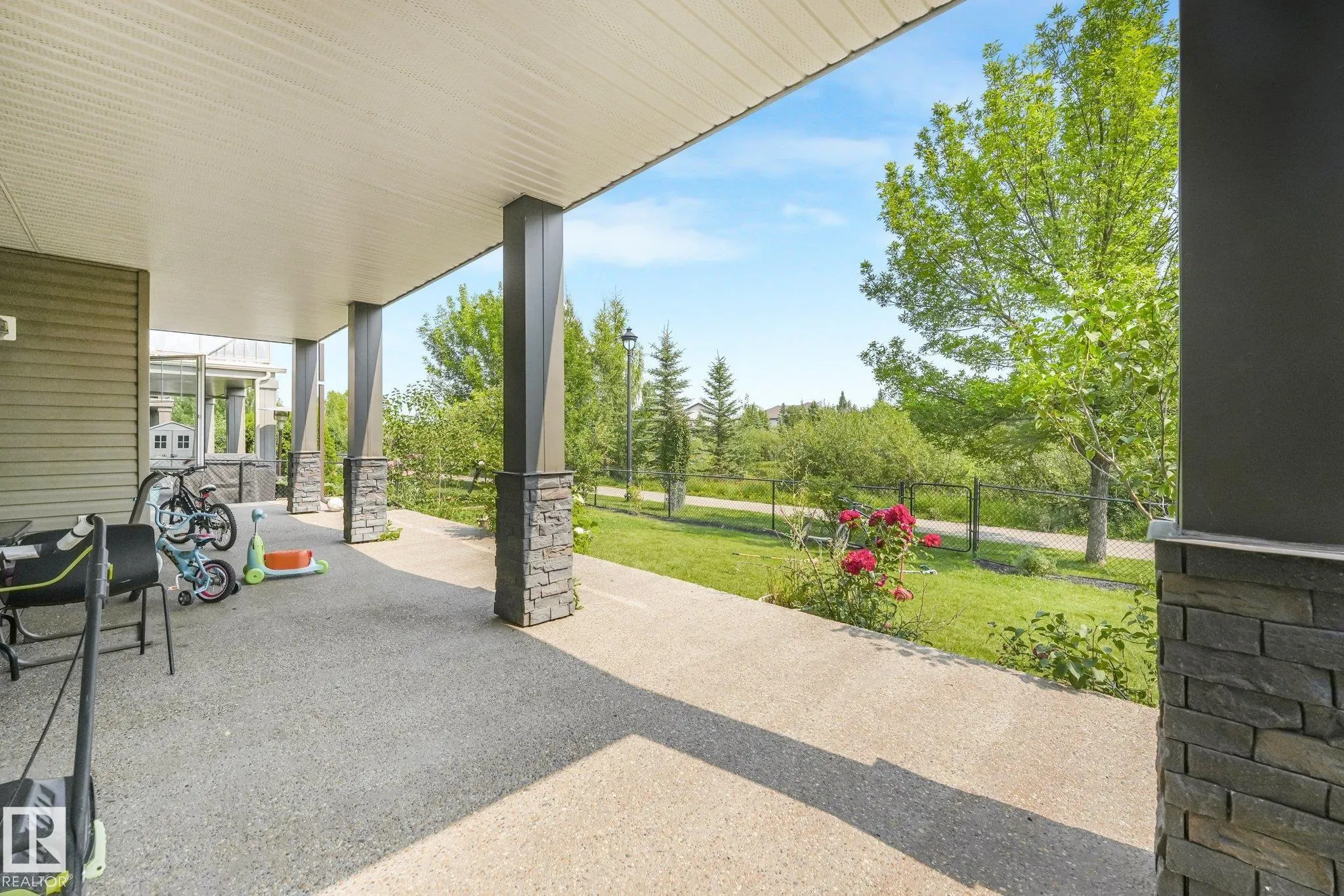 876 HODGINS Road