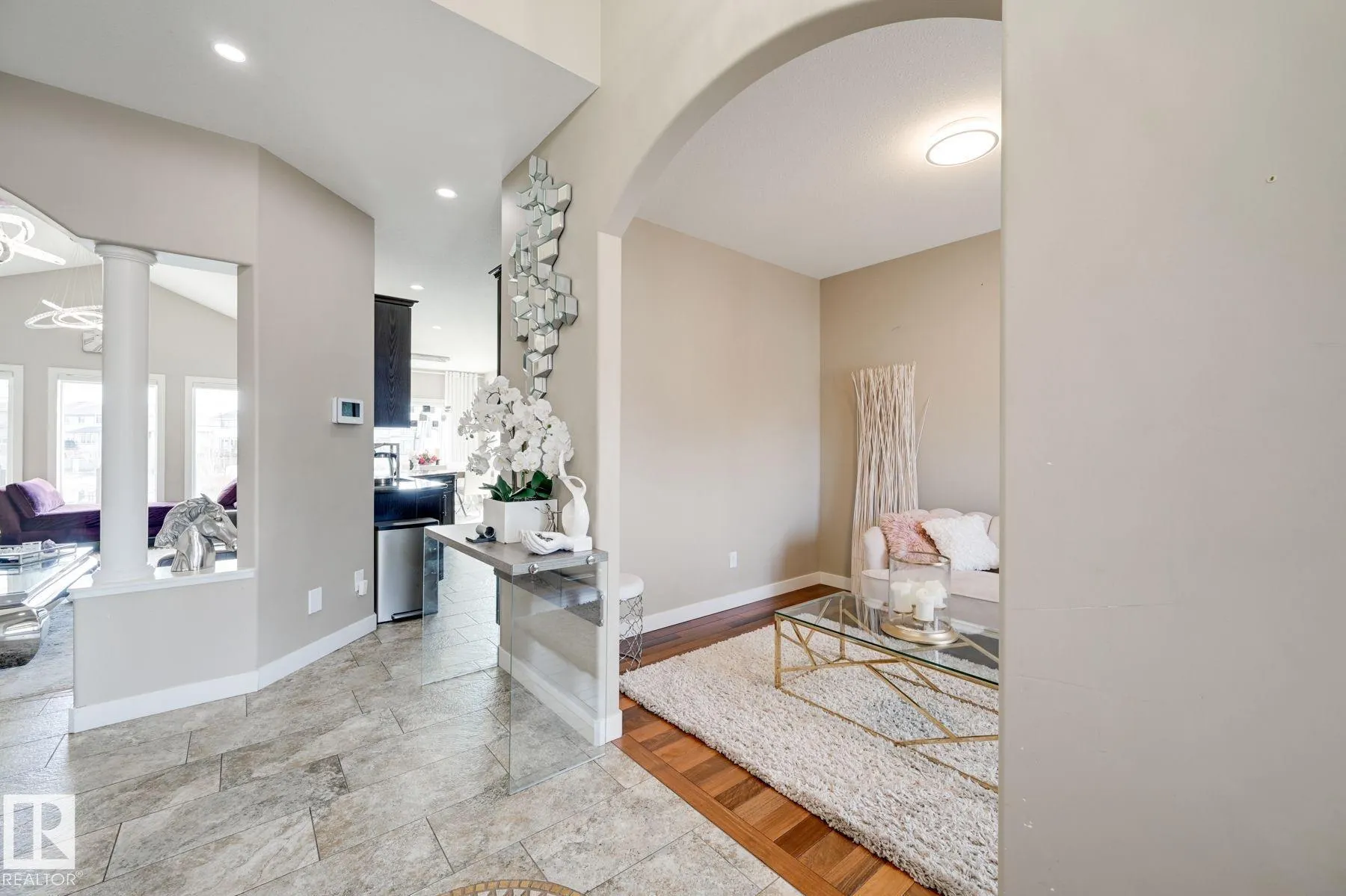 876 HODGINS Road