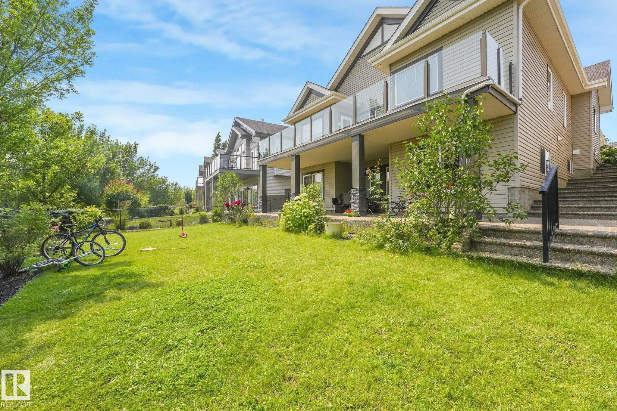 876 HODGINS Road