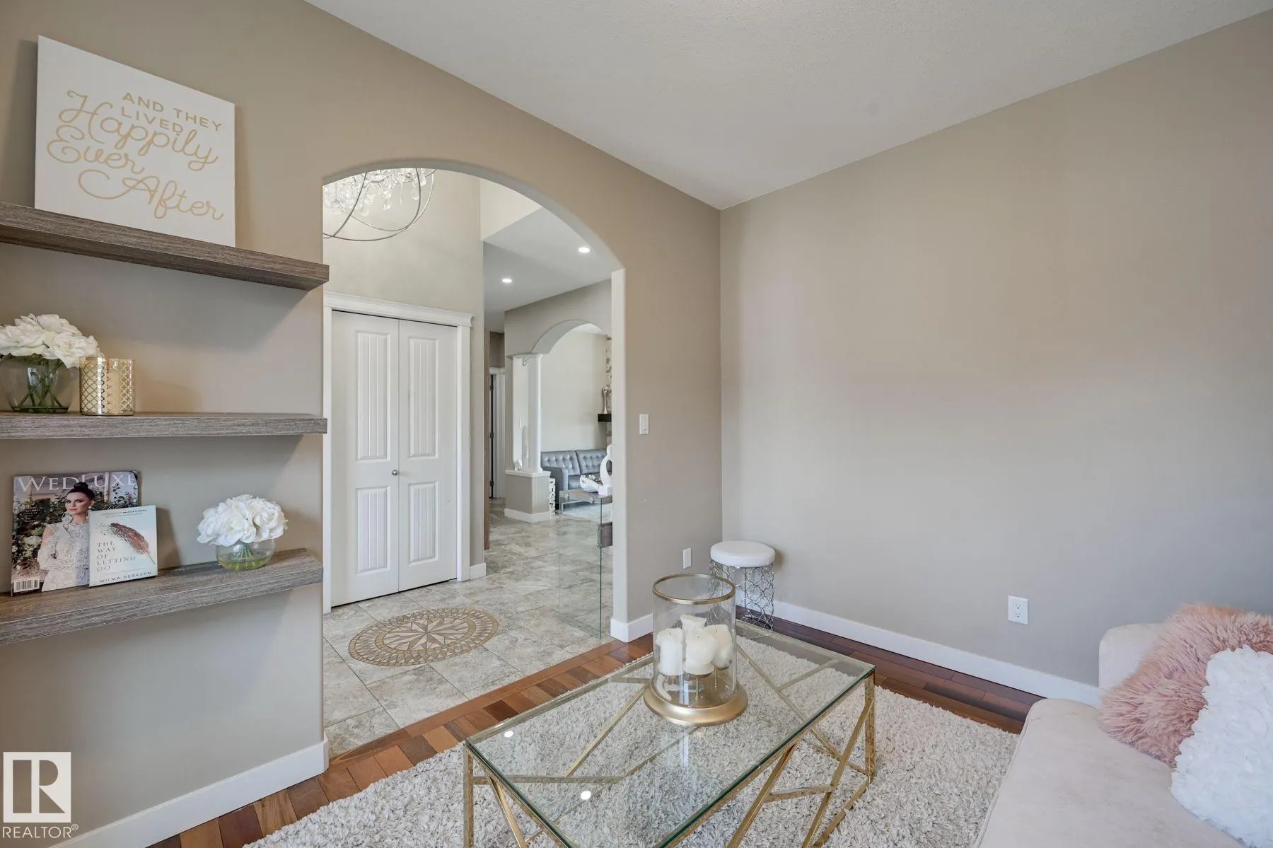 876 HODGINS Road
