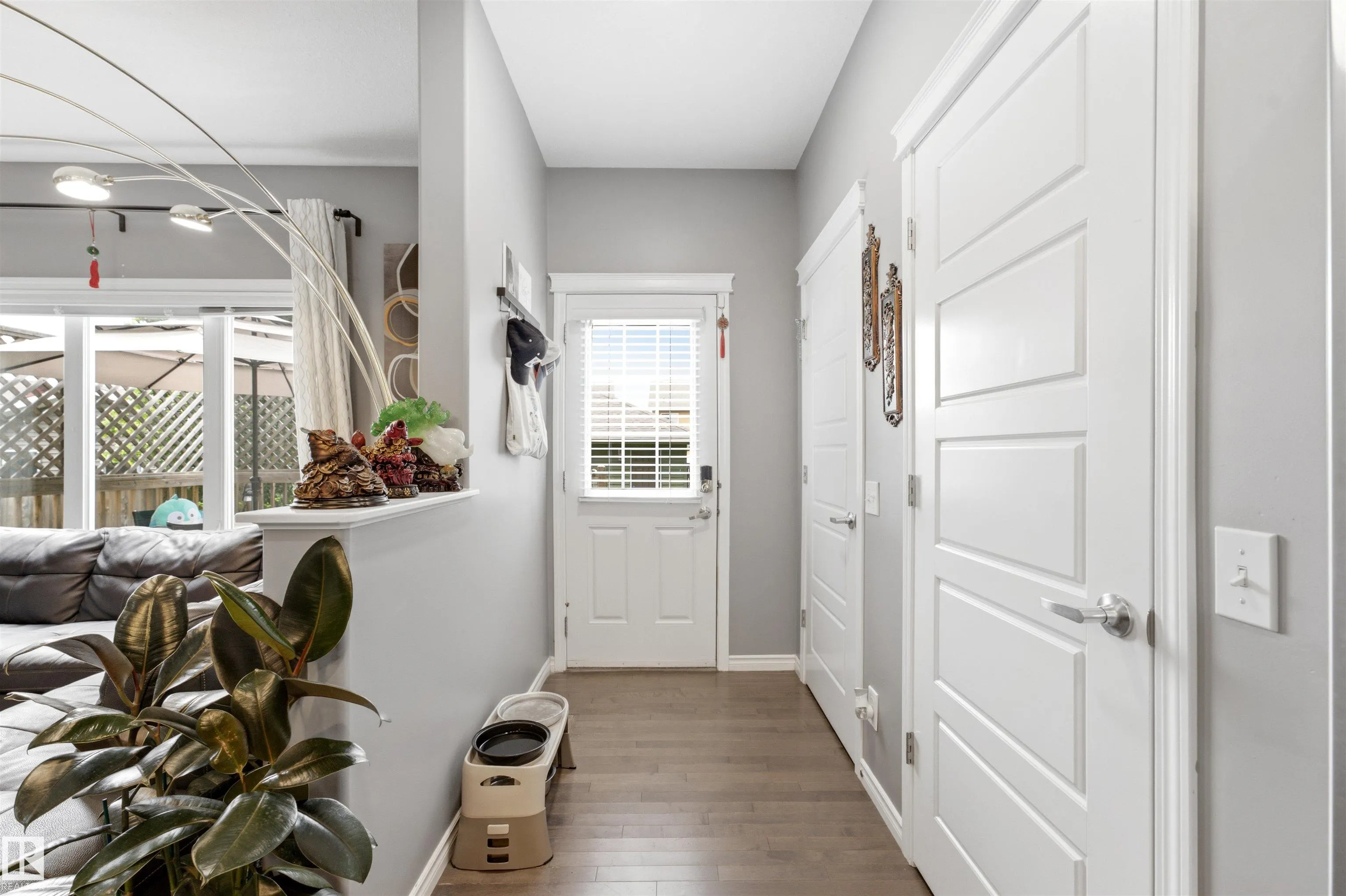 5315 CRABAPPLE Loop