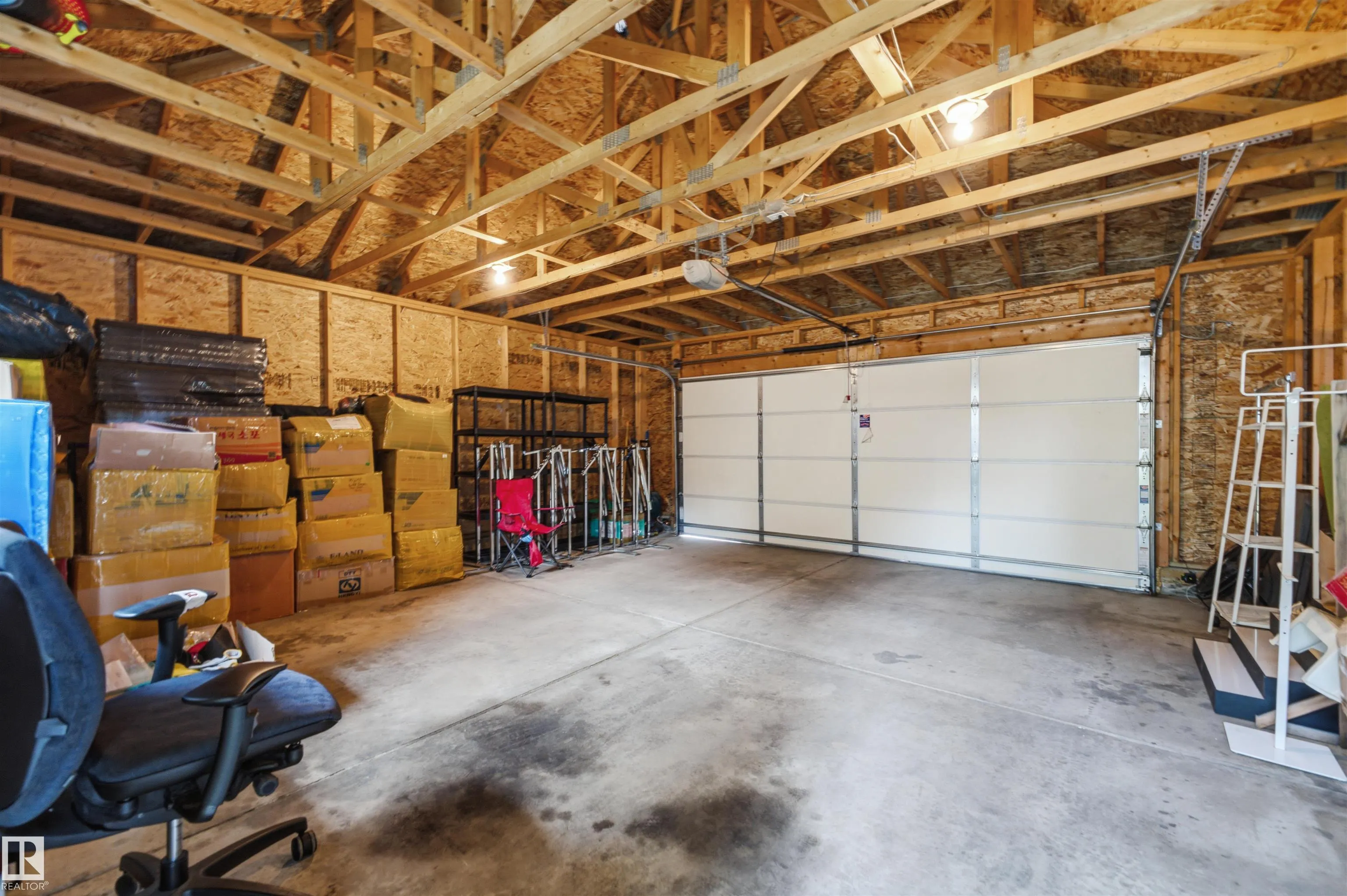 5315 CRABAPPLE Loop
