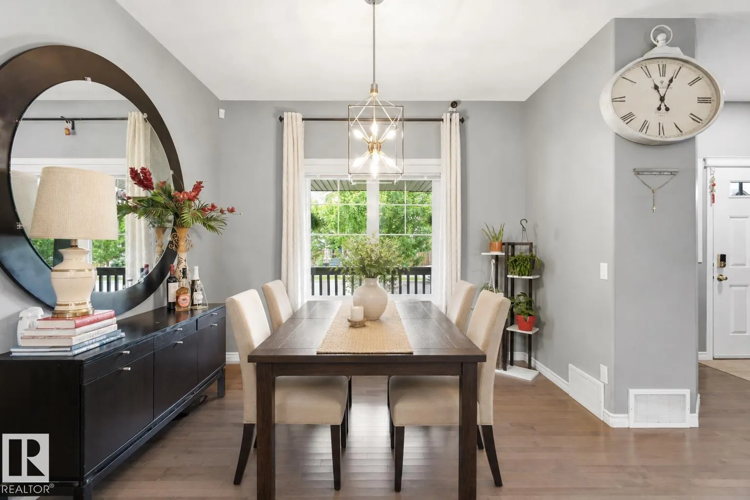 5315 CRABAPPLE Loop