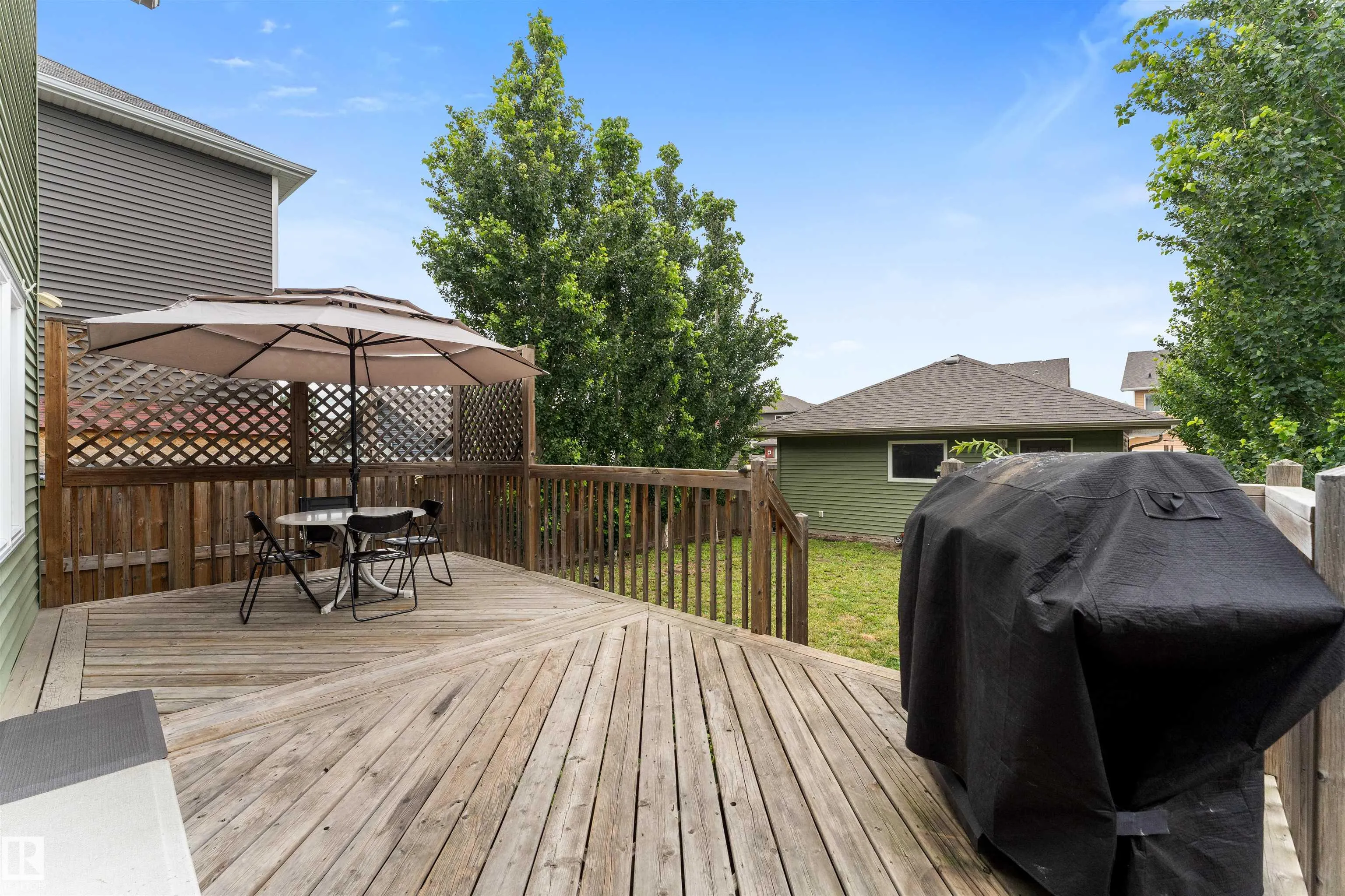 5315 CRABAPPLE Loop