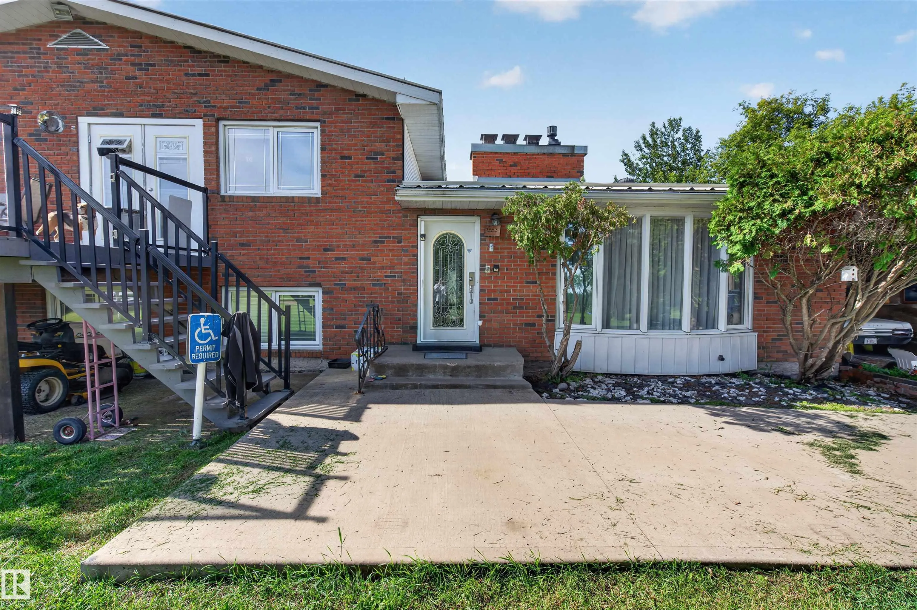 56505 RGE ROAD 233