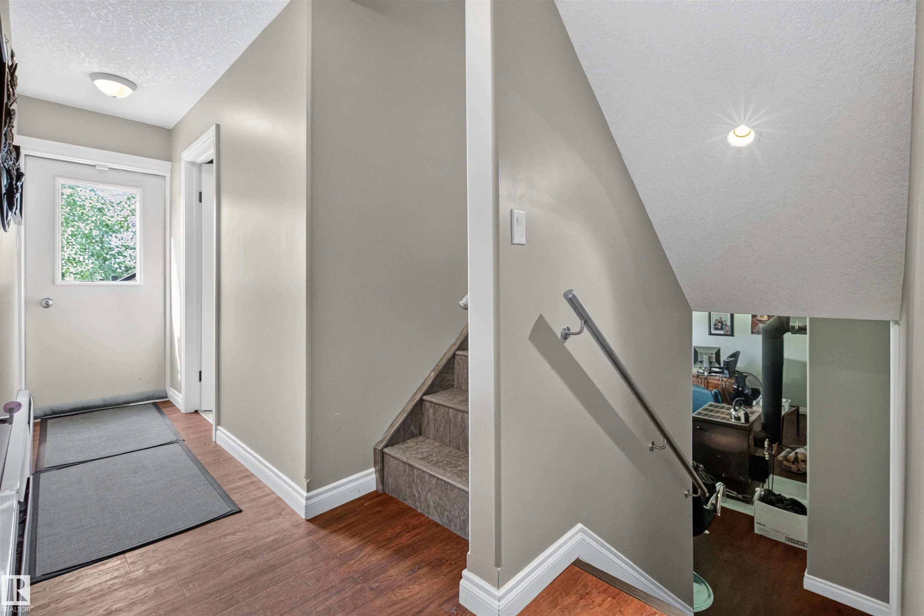 56505 RGE ROAD 233
