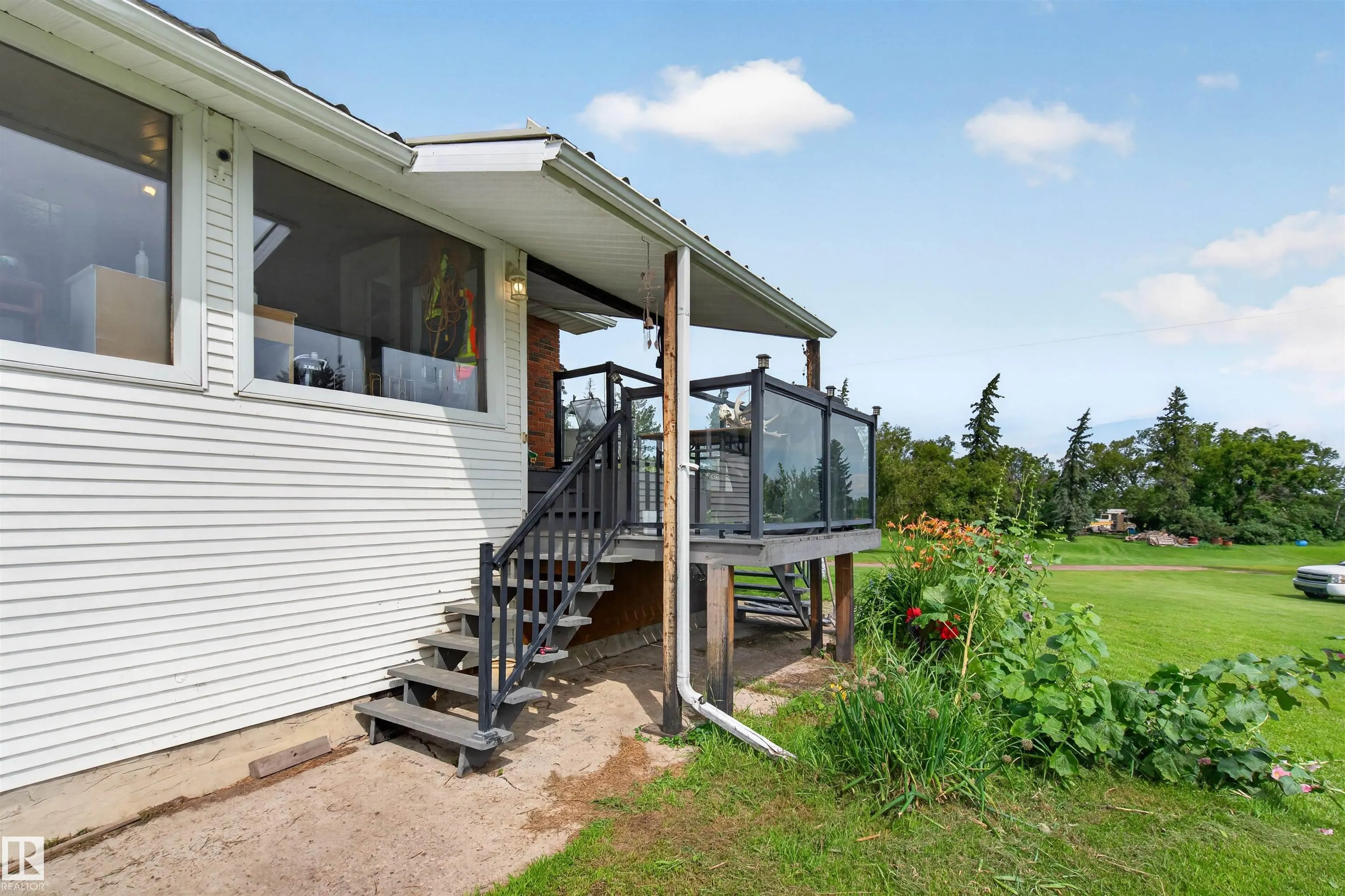 56505 RGE ROAD 233