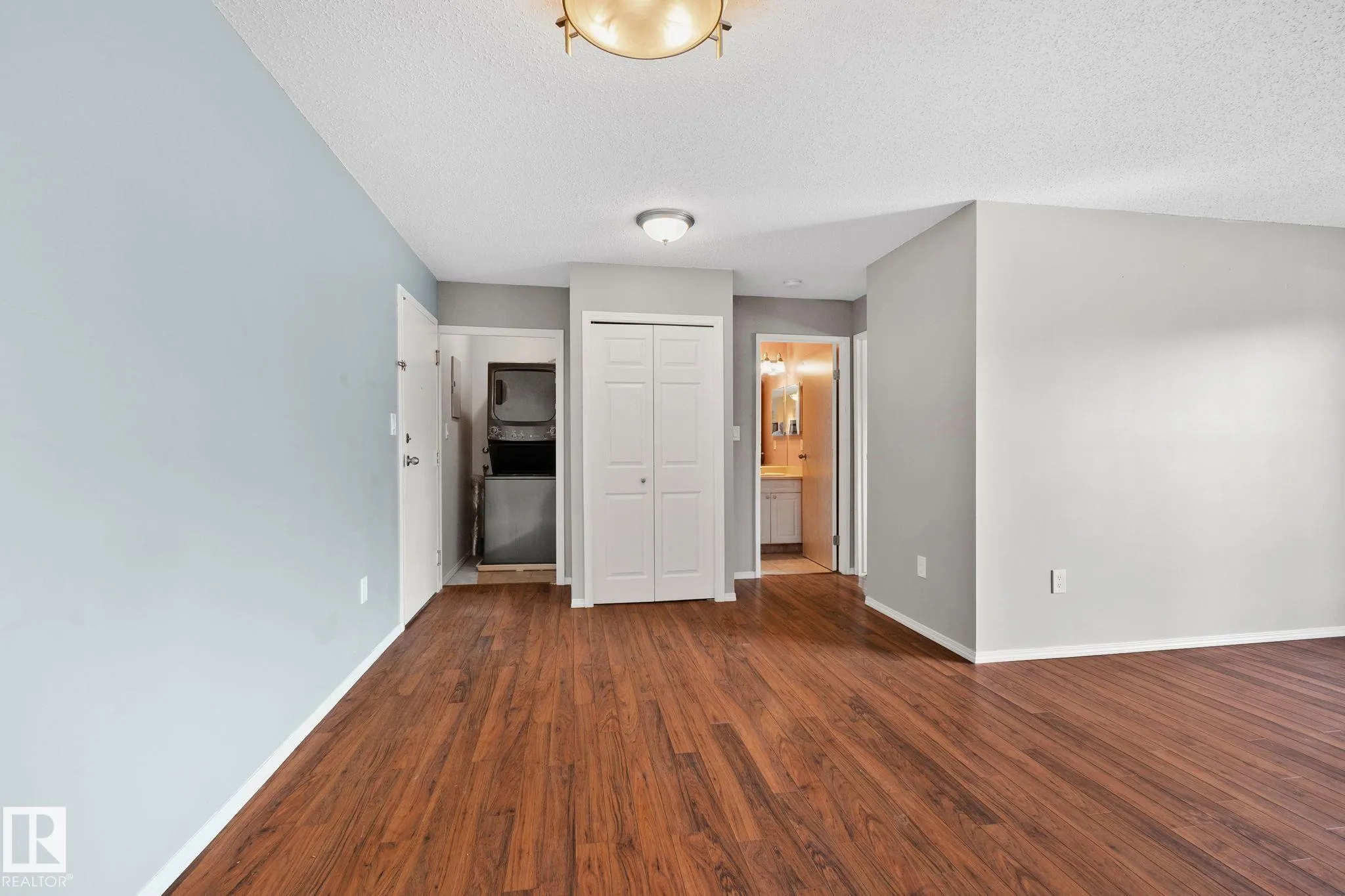 2508 50 Street