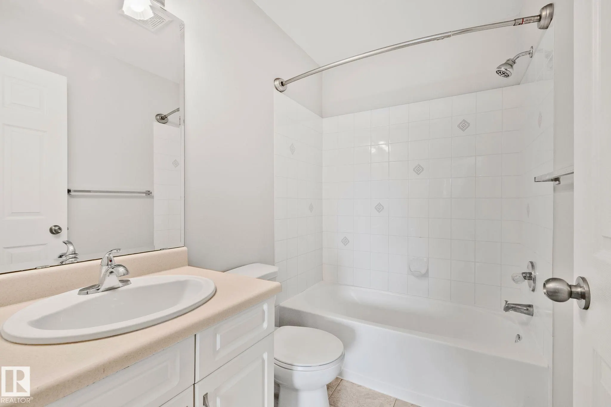 2508 50 Street