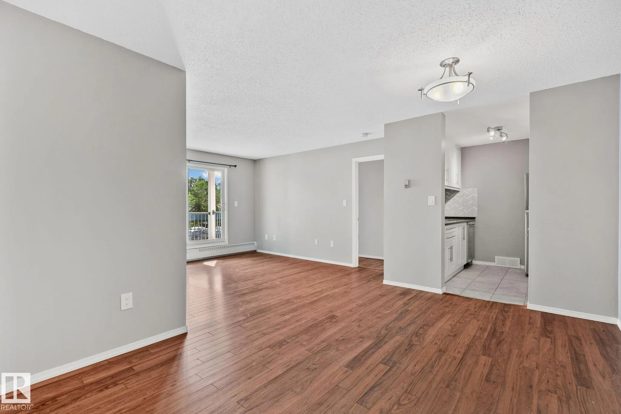 2508 50 Street