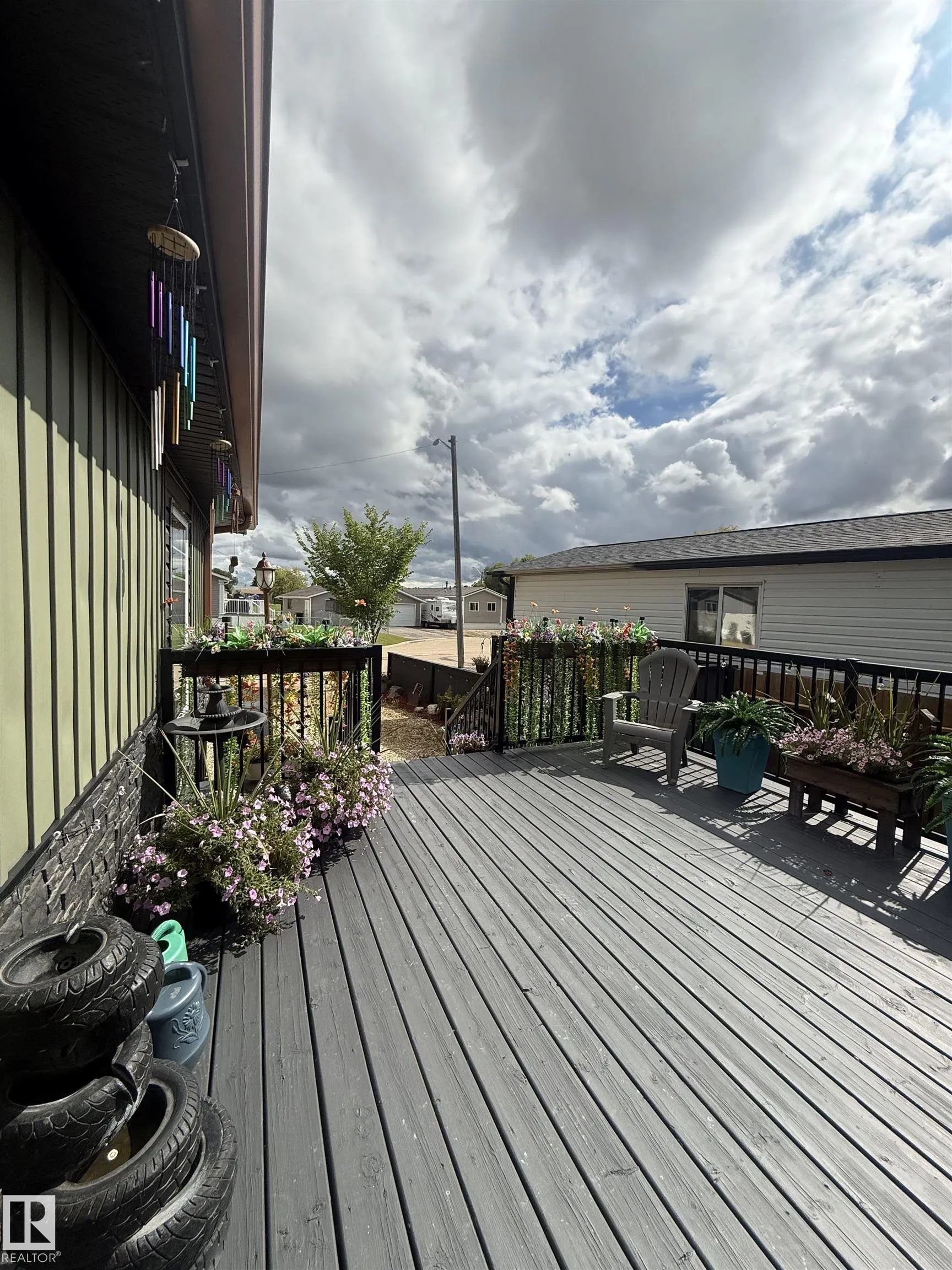 5024 45A Street