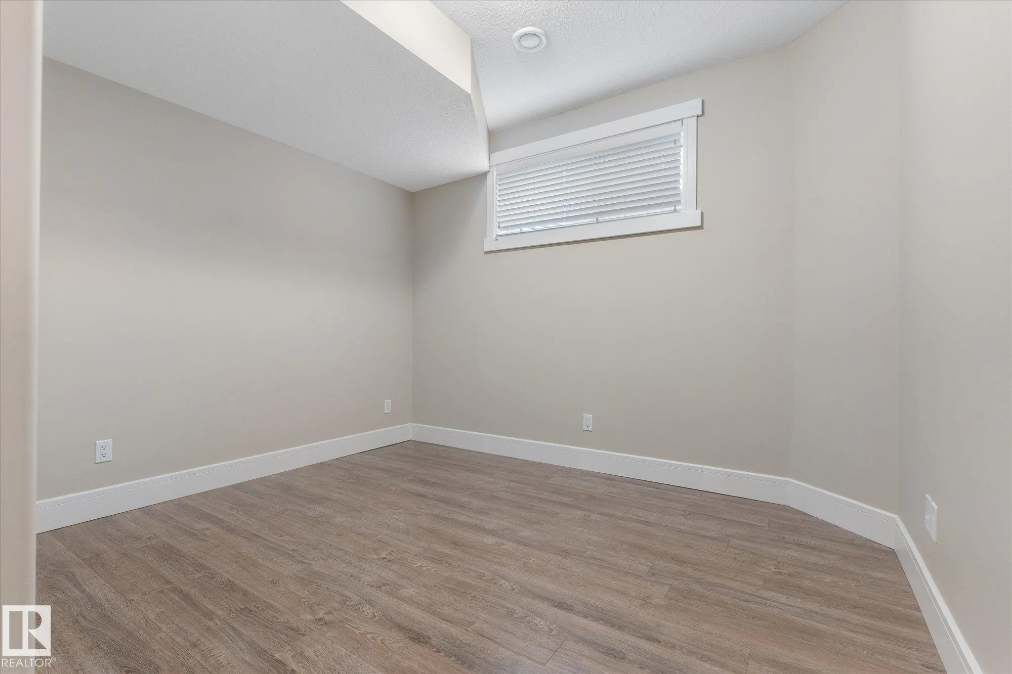 1511 WESTERRA Bend