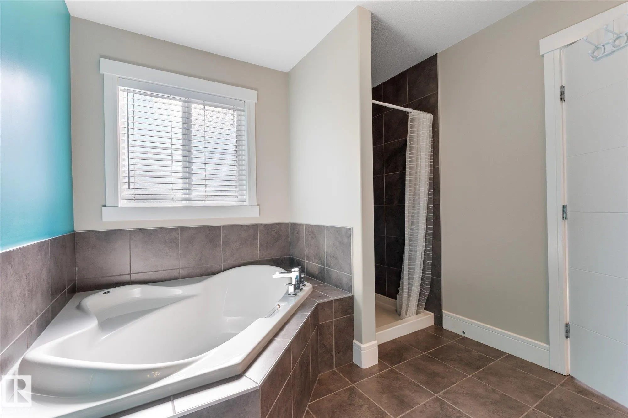 1511 WESTERRA Bend