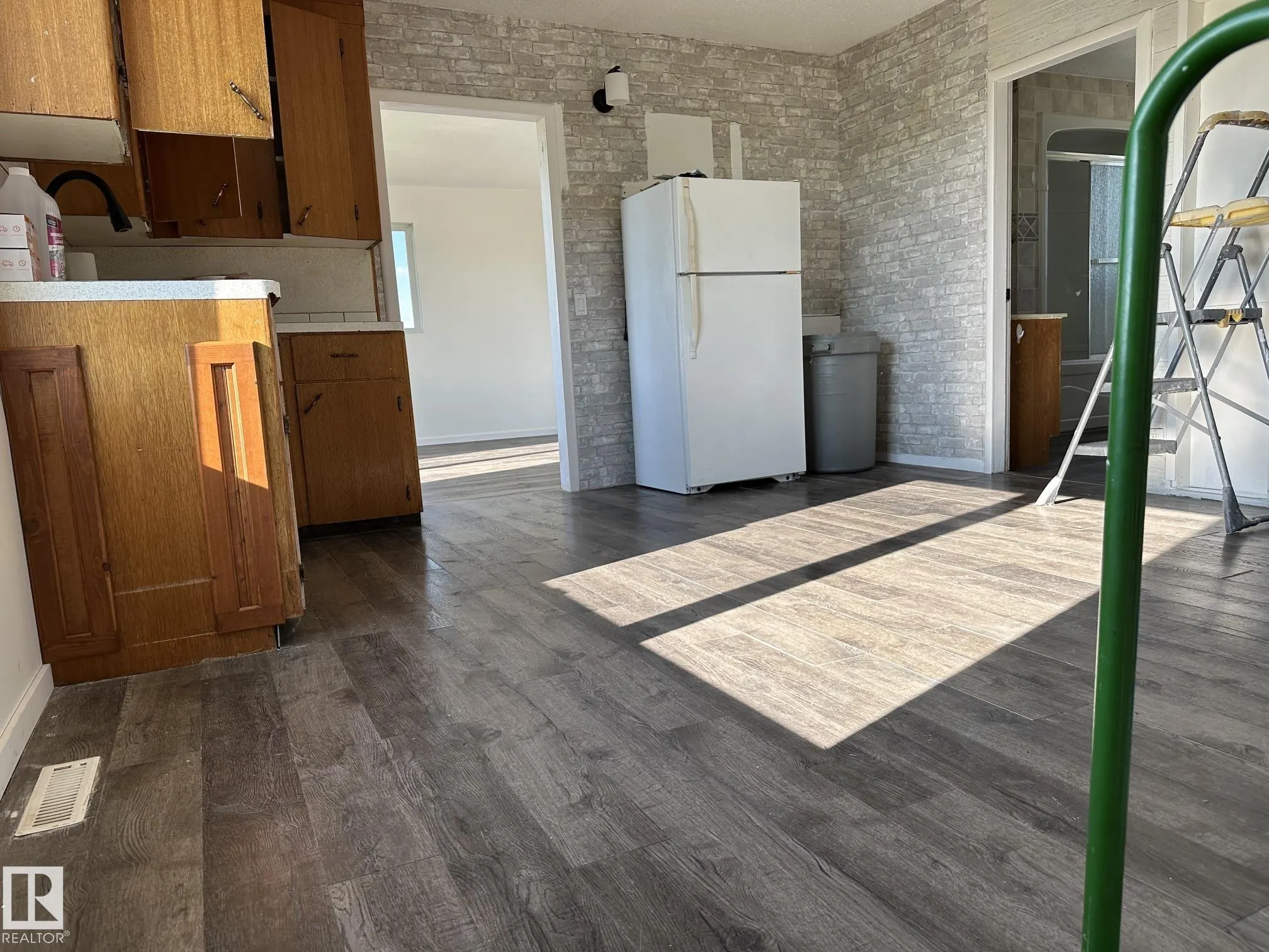470046 RGE ROAD 273
