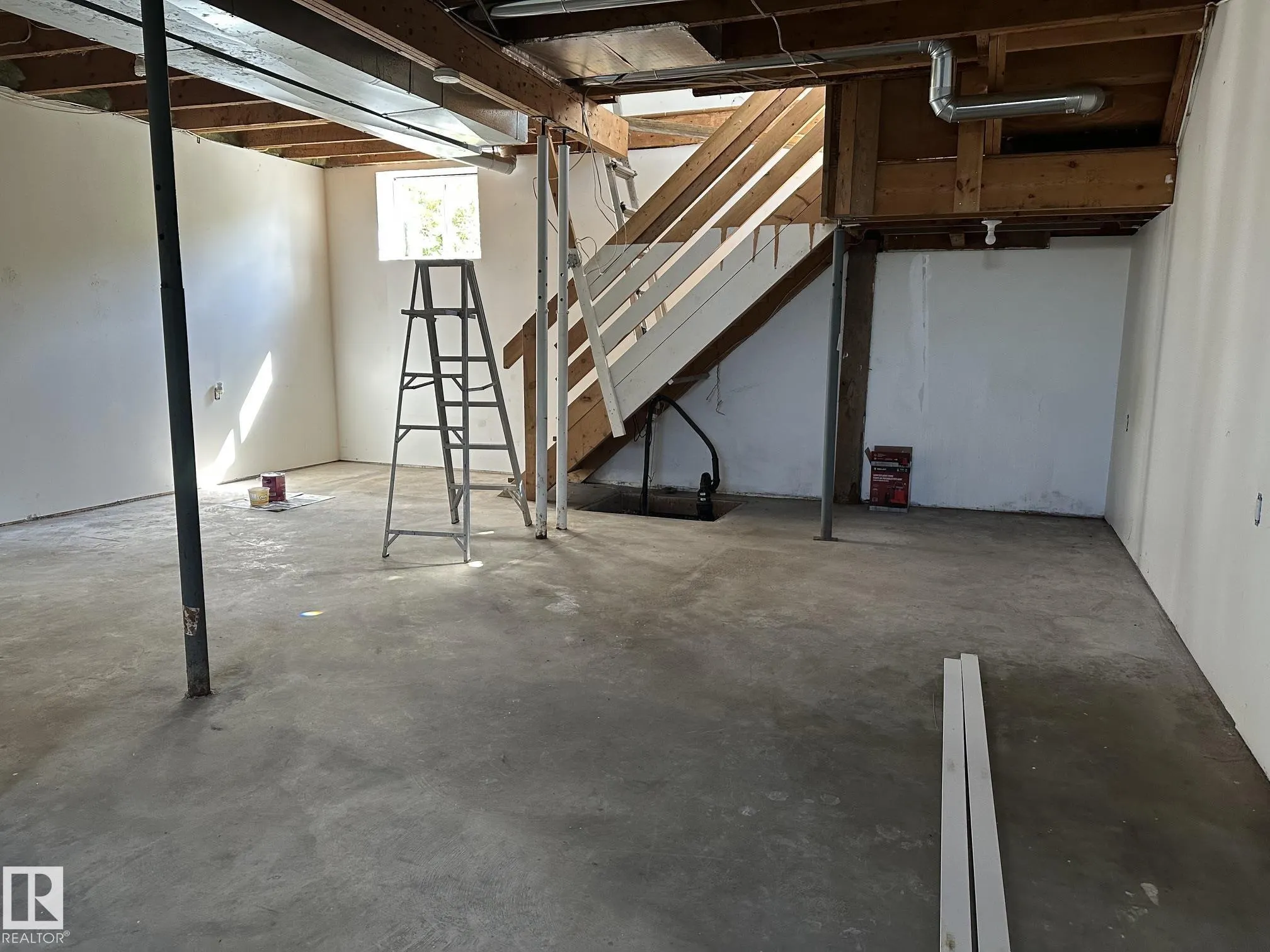 470046 RGE ROAD 273