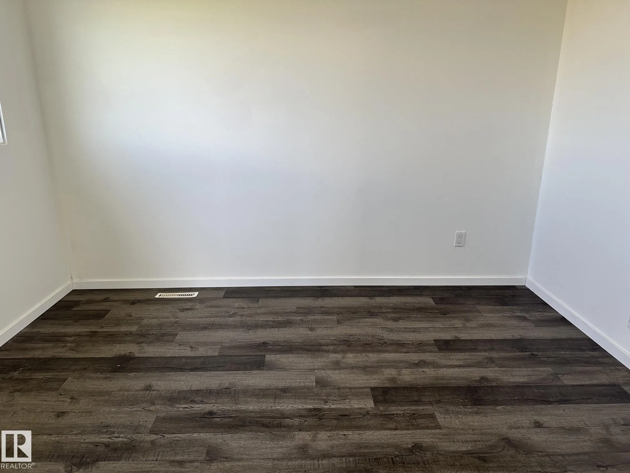470046 RGE ROAD 273