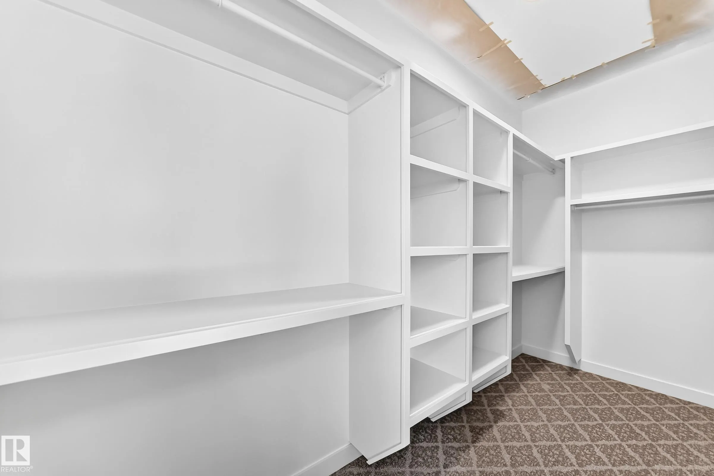 104 Waverly Way