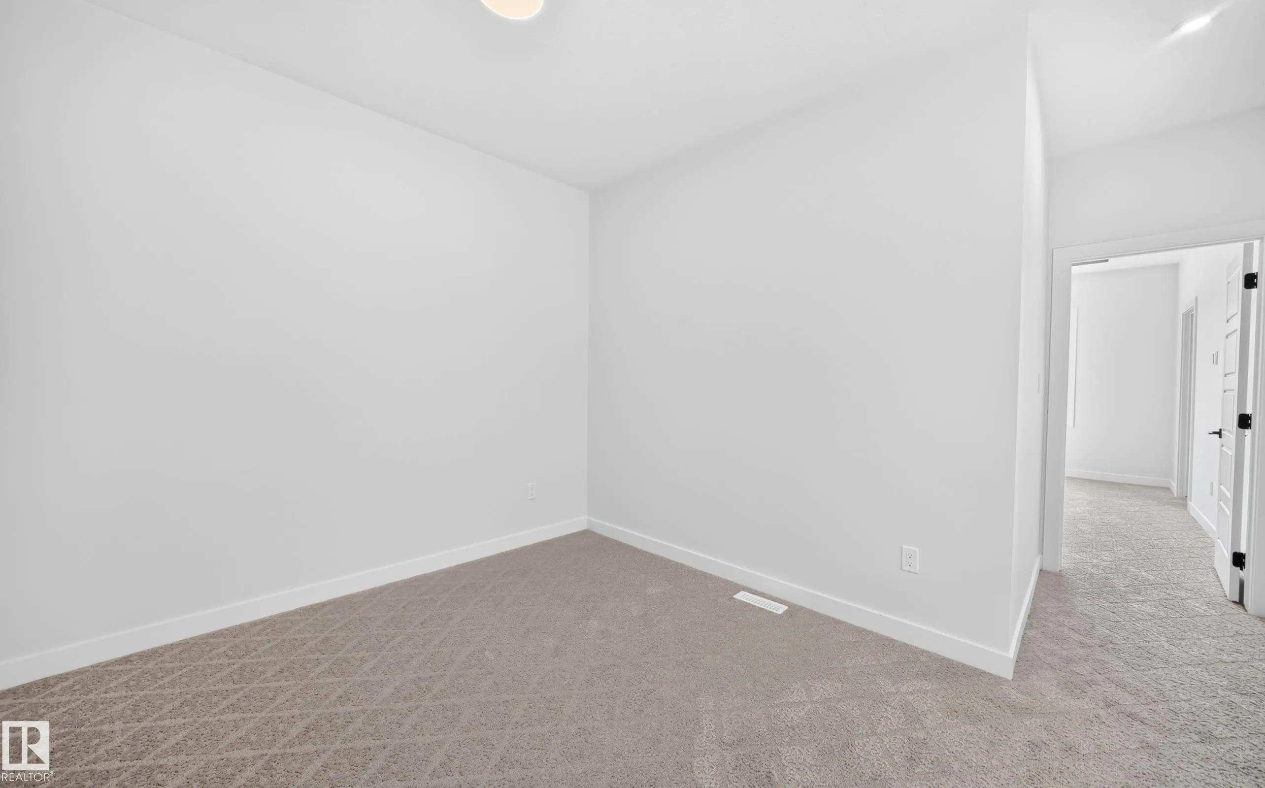 104 Waverly Way
