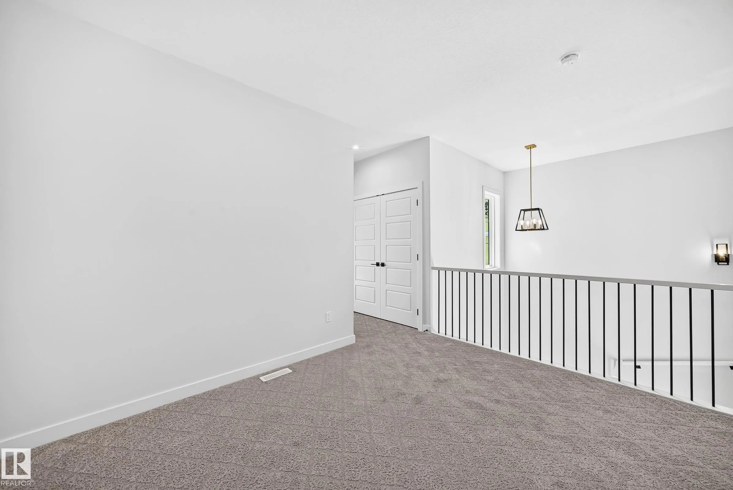 104 Waverly Way