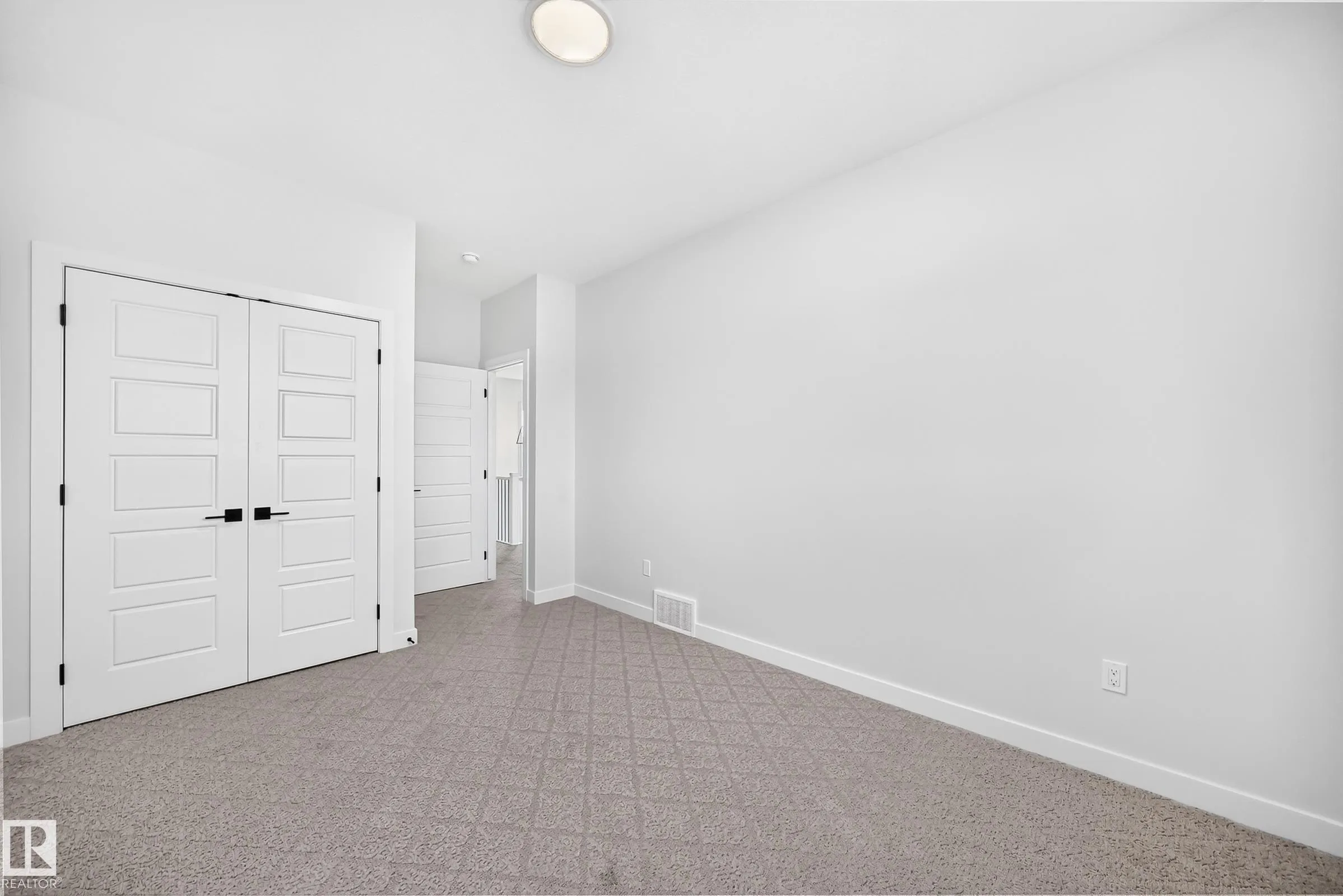 104 Waverly Way
