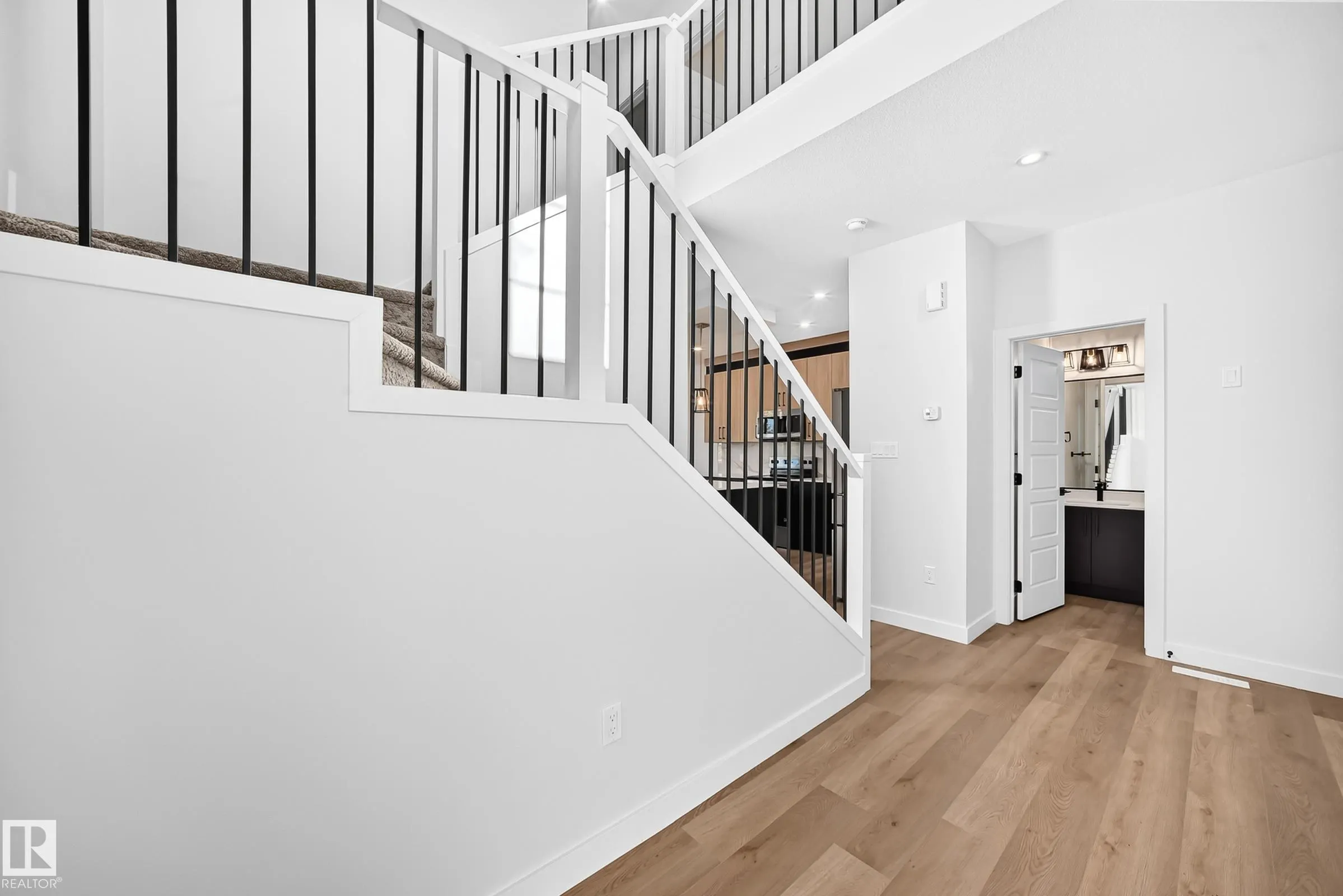 104 Waverly Way