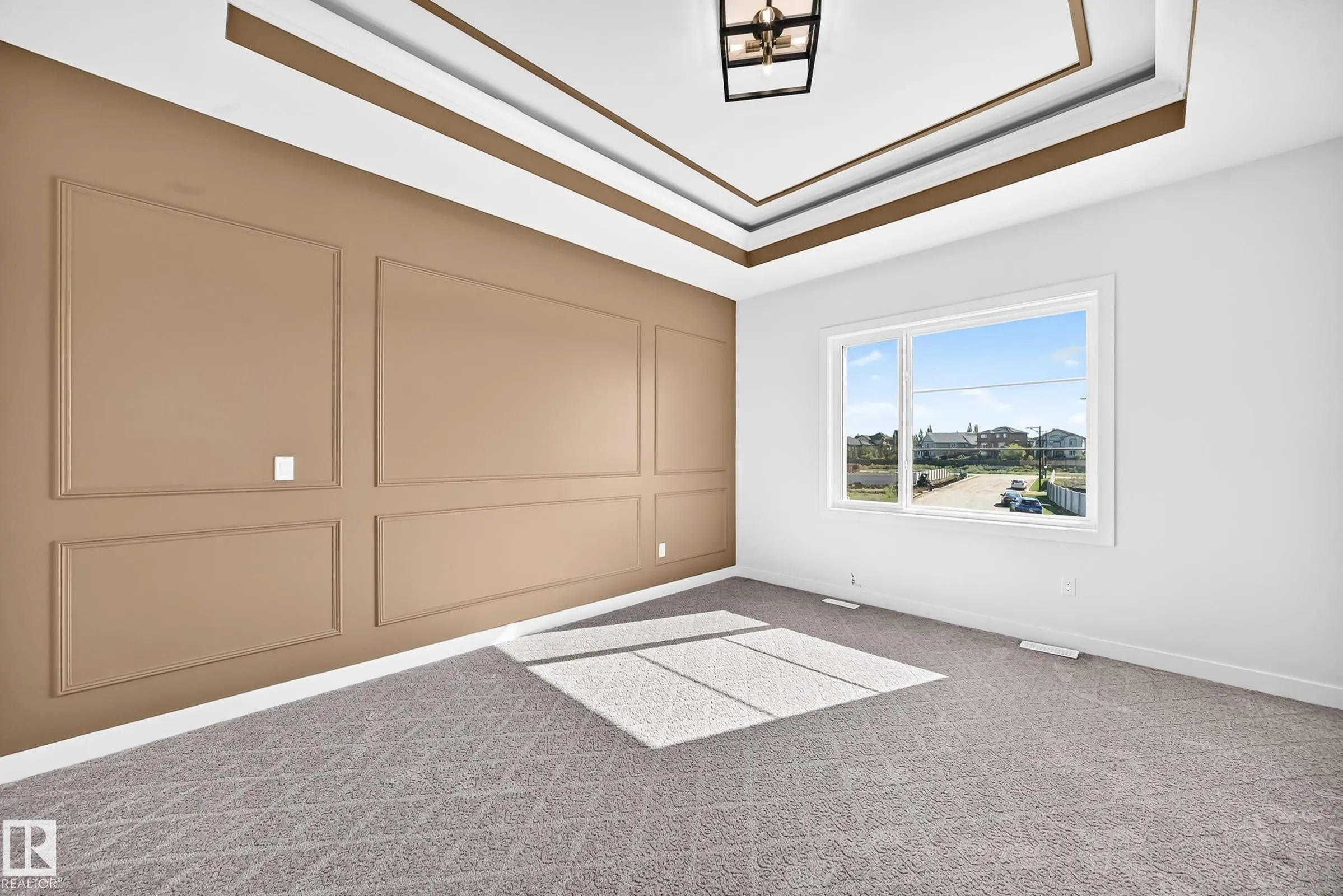 104 Waverly Way