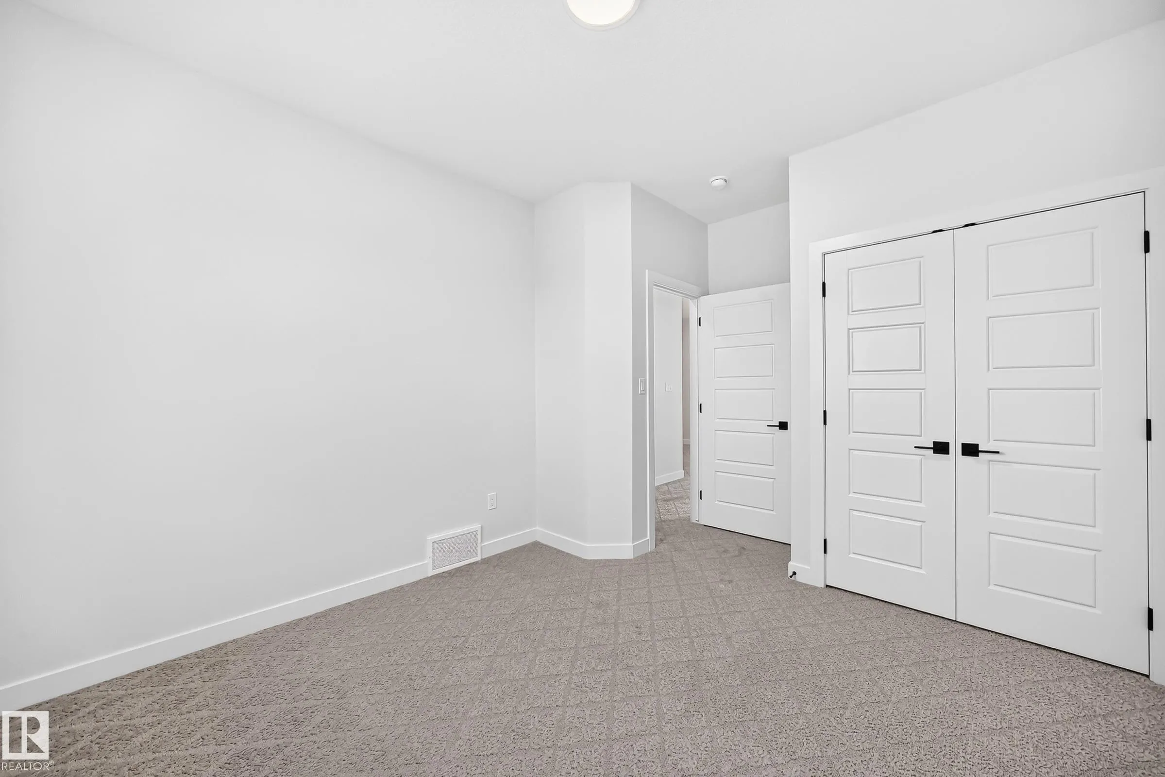 104 Waverly Way