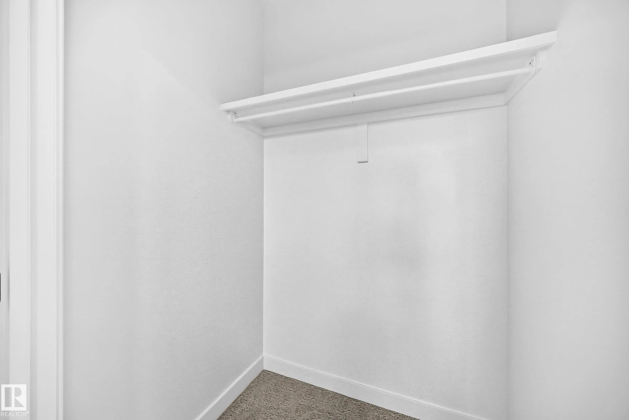 104 Waverly Way