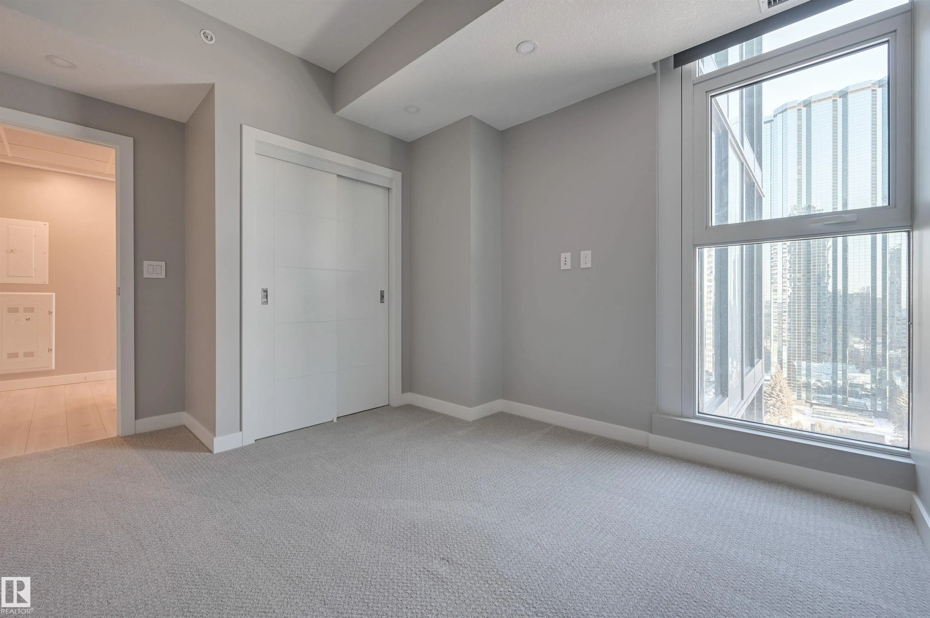 10180 103 Street