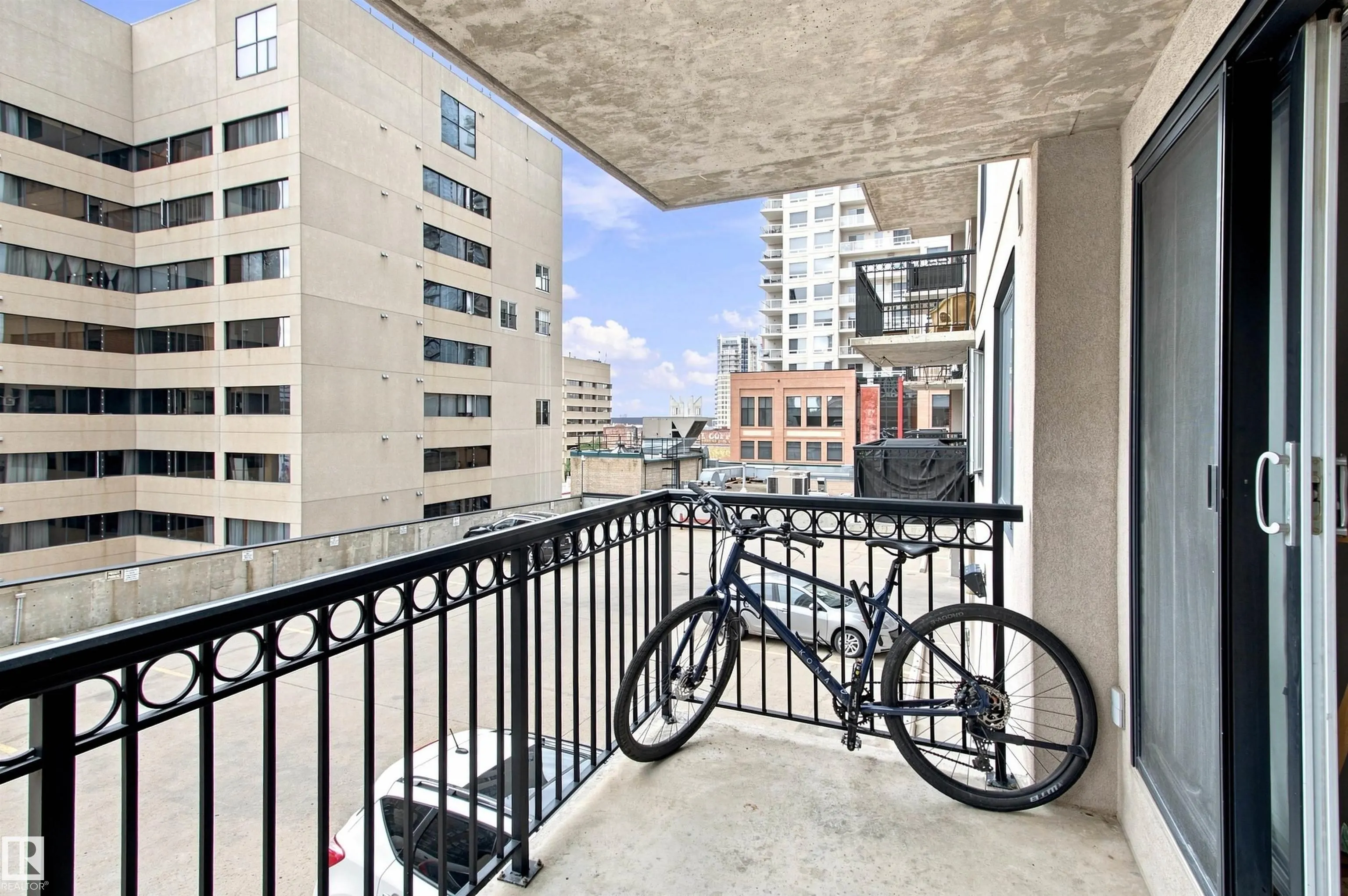 10180 104 Street