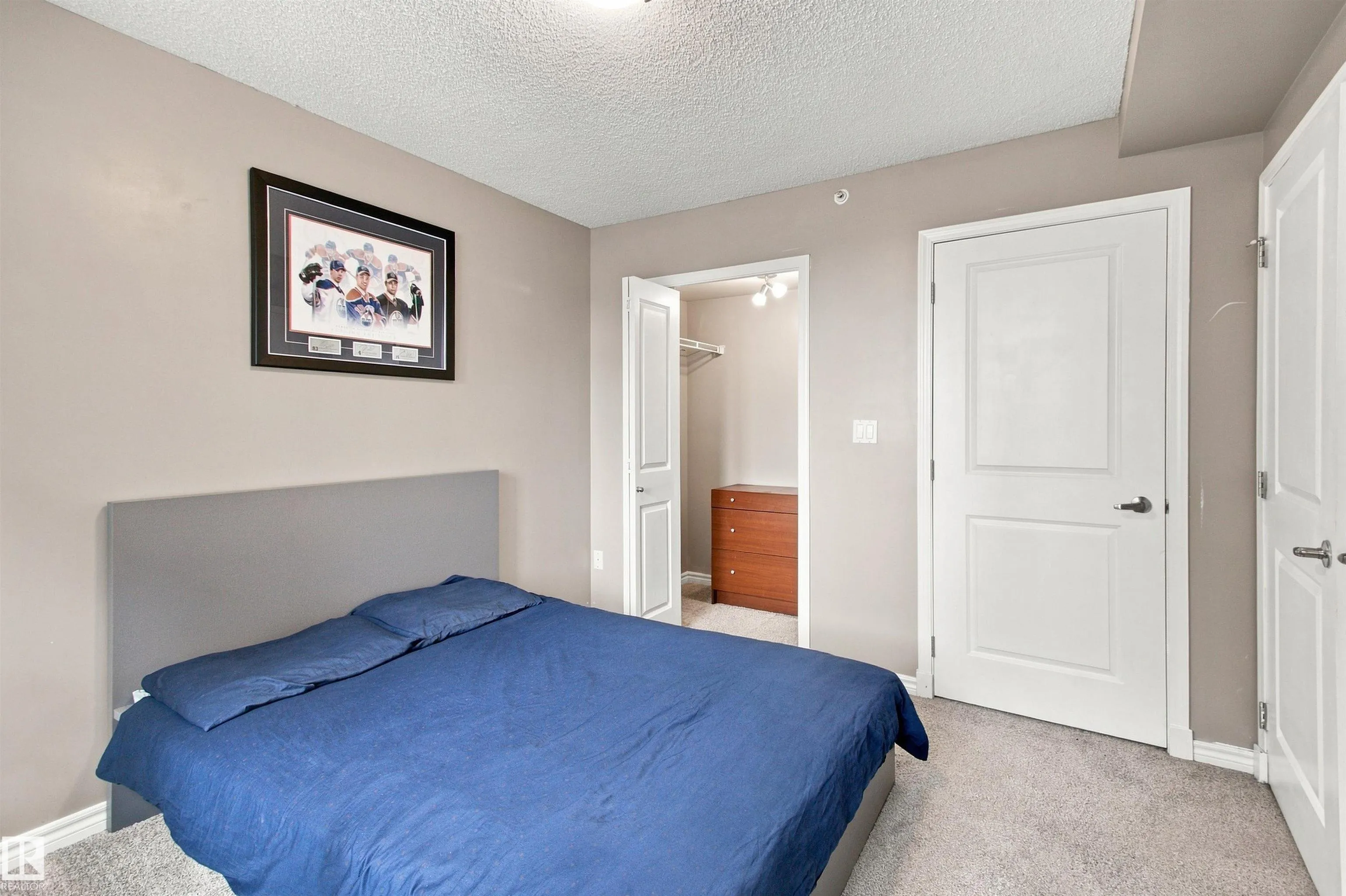 10180 104 Street
