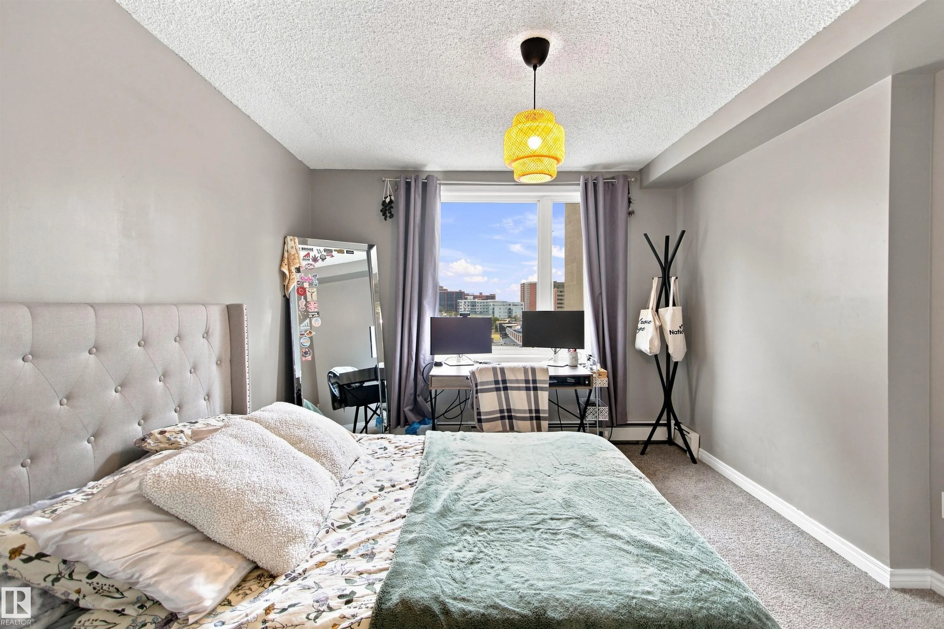 10180 104 Street