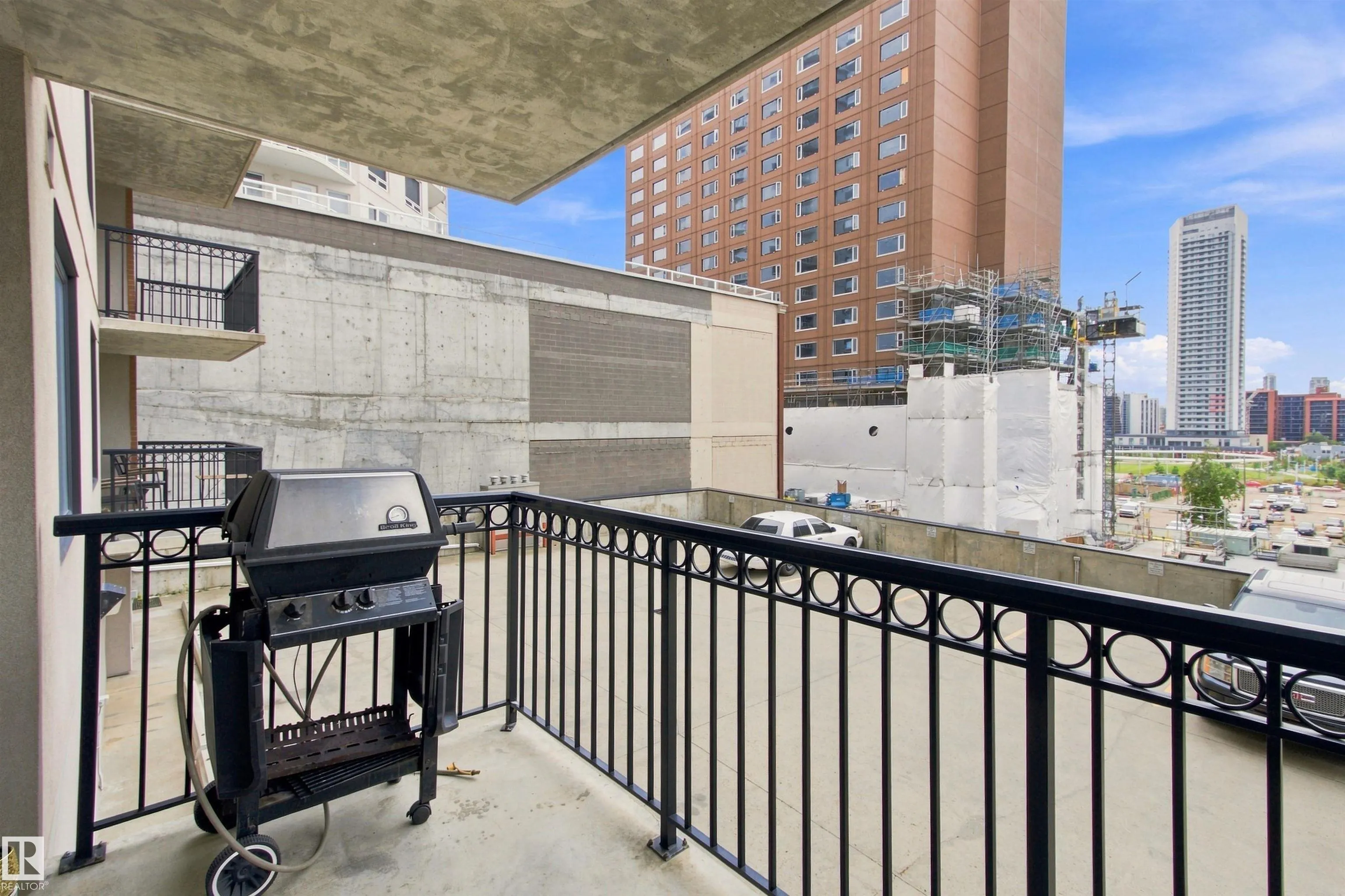10180 104 Street