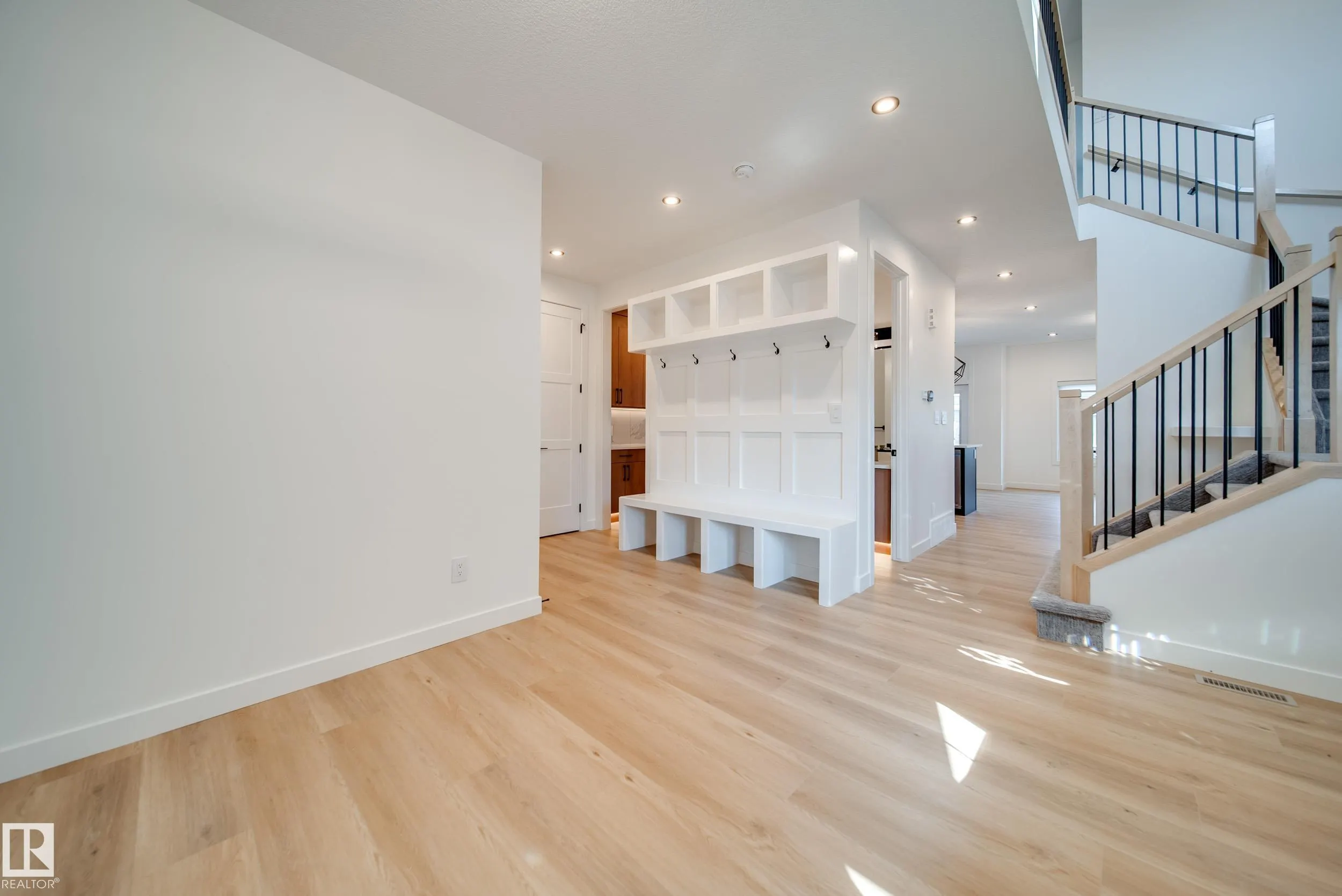 10 BLACKBIRD Bend